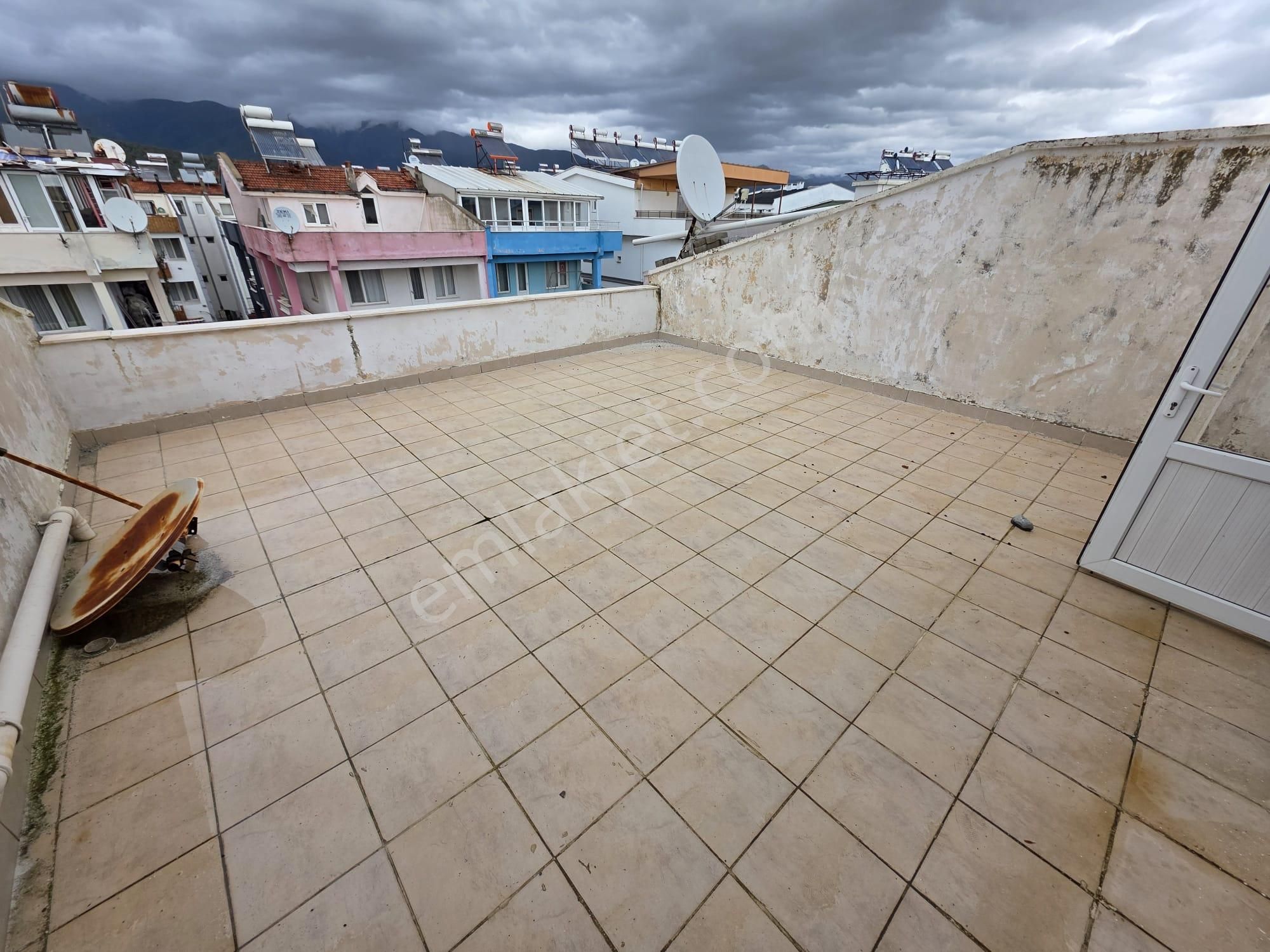 Yetkili Irmaksudan Akçay Da 4 Katlı Bahçeli 3+2 Hesaplı Villa - Görsel 6