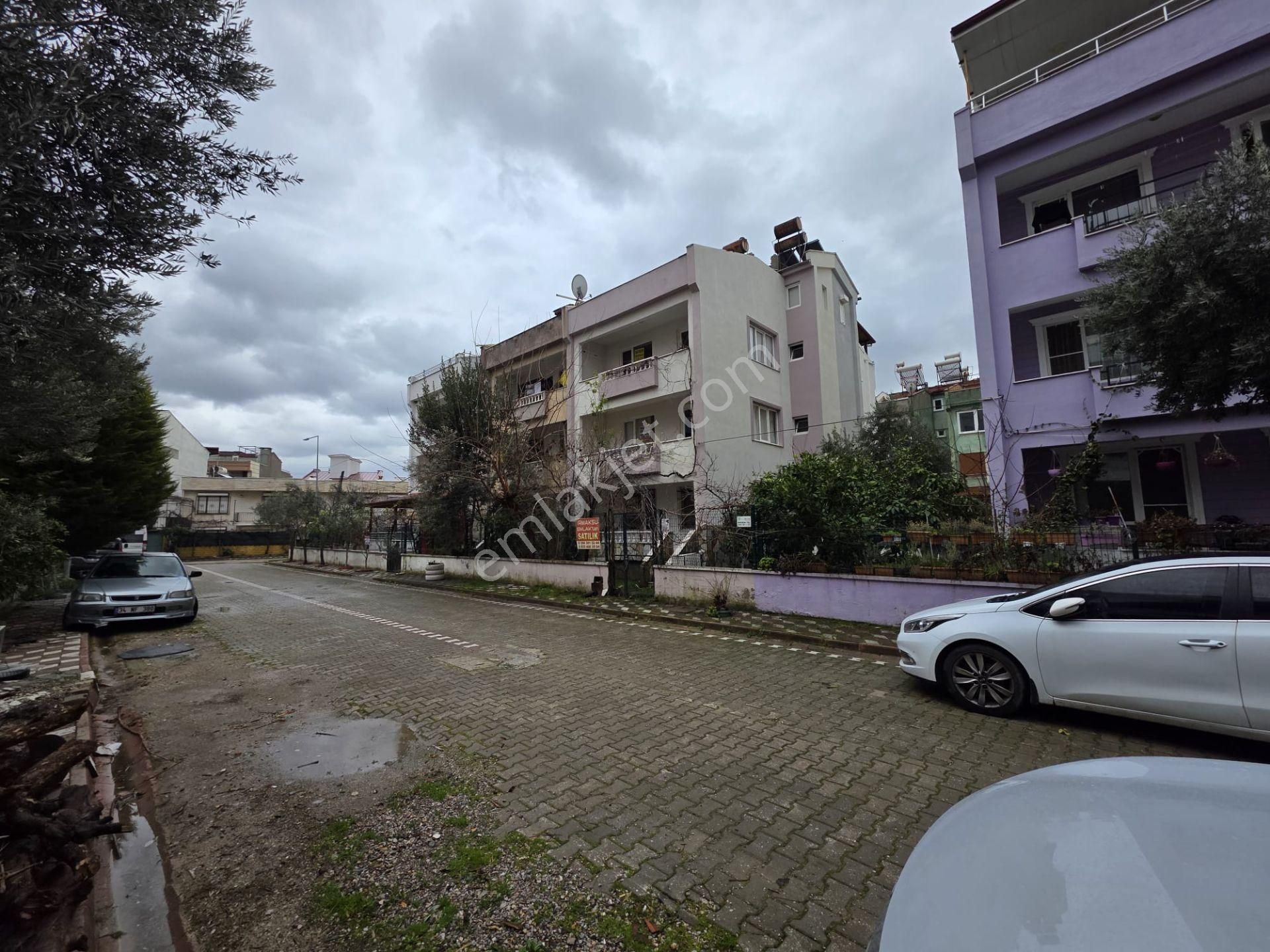 Yetkili Irmaksudan Akçay Da 4 Katlı Bahçeli 3+2 Hesaplı Villa - Görsel 22