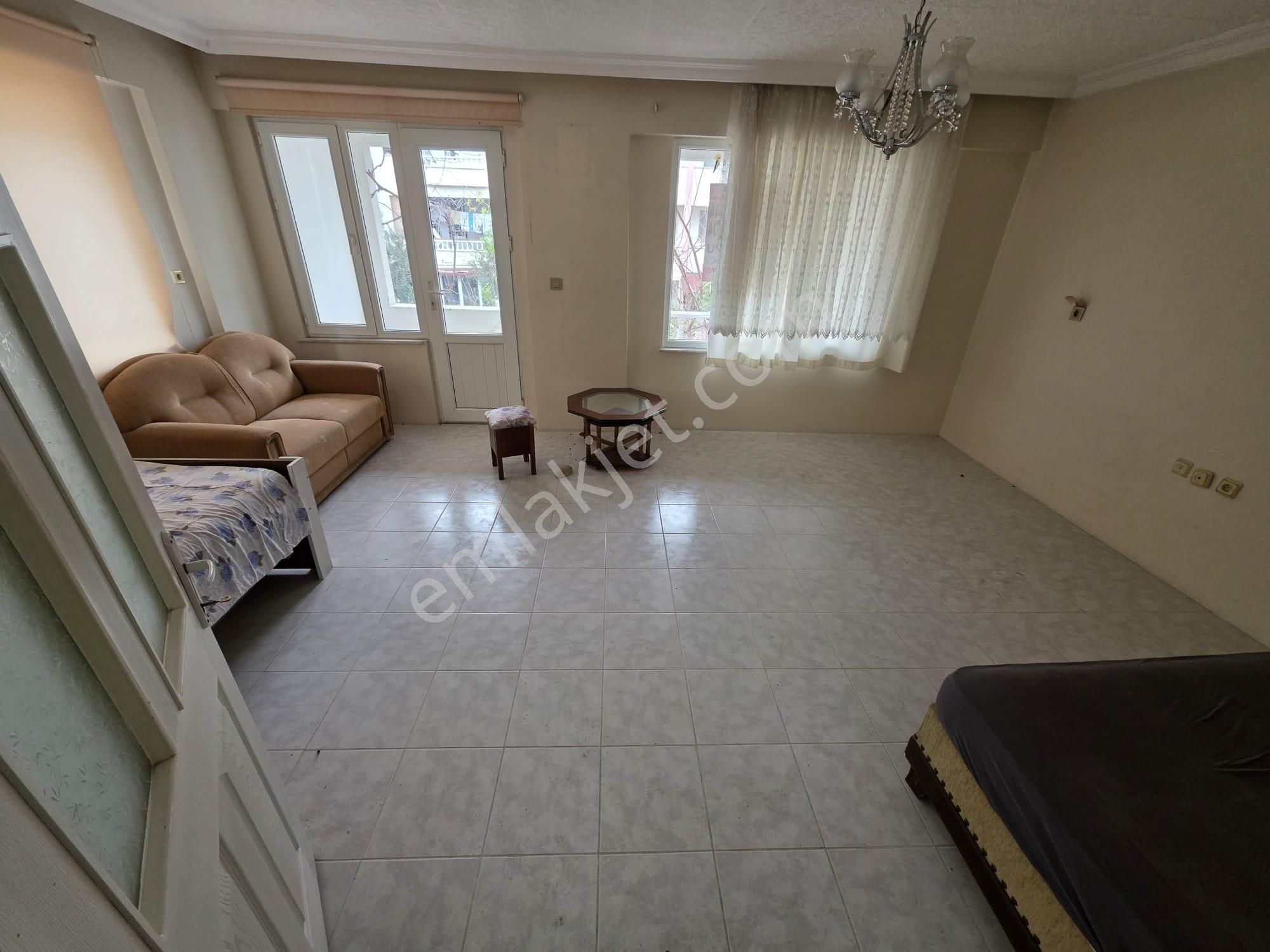 Yetkili Irmaksudan Akçay Da 4 Katlı Bahçeli 3+2 Hesaplı Villa - Görsel 13