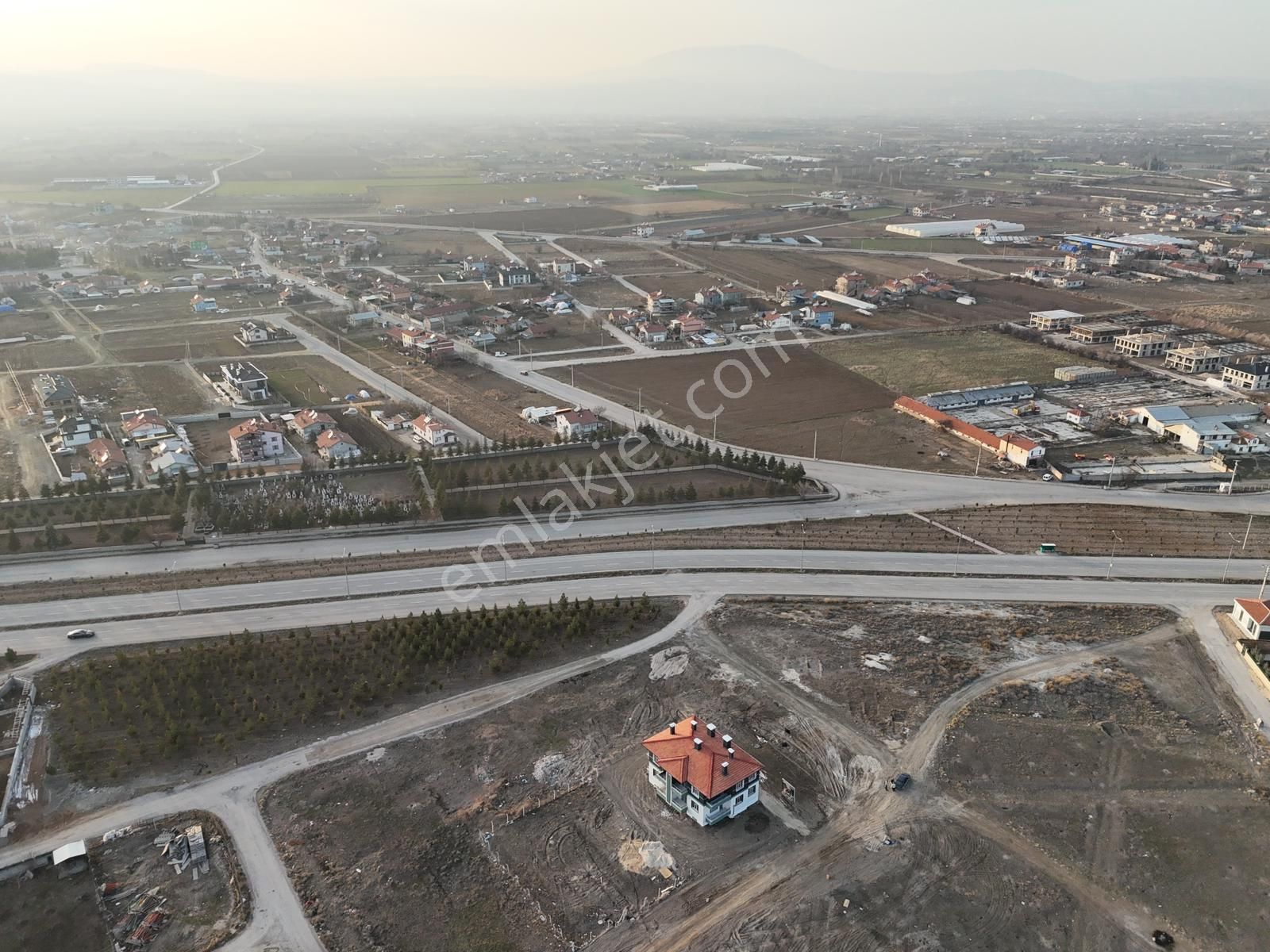 Meram Alakova 500 M² 2 Kat İmarlı Müstakil Arsa
