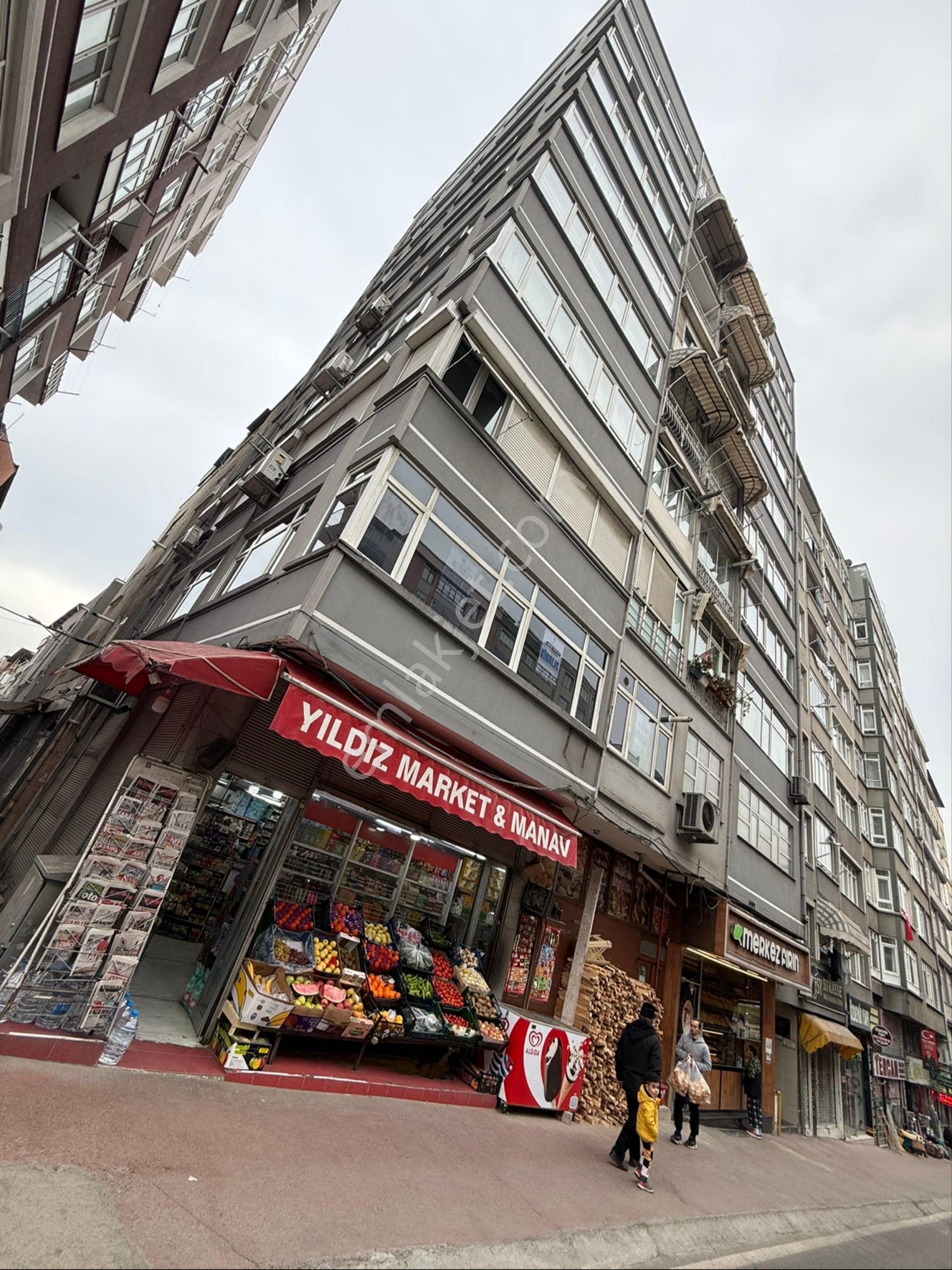 Bulvara Cephe İci Full Yapılı Kiralık Daire