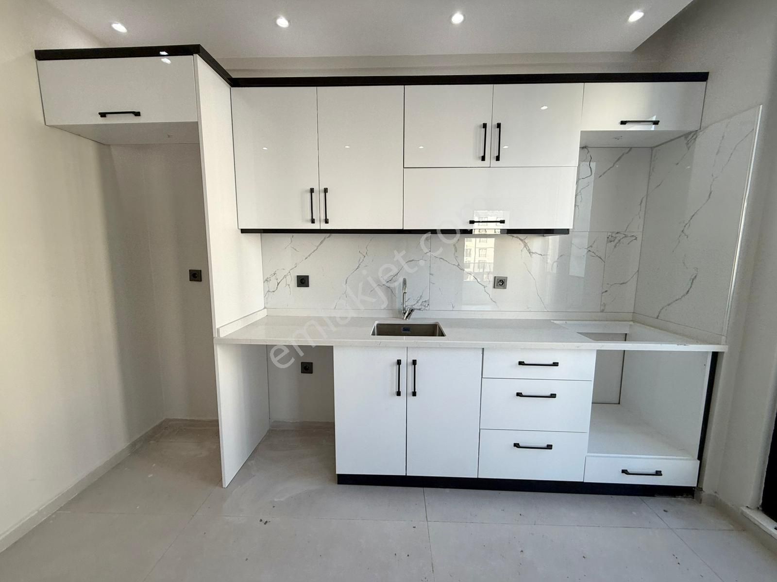 Yüksel'den Badem Alanında Ayrı Mutfak 2+1 Yerden Isıtmalı Daire - Görsel 10