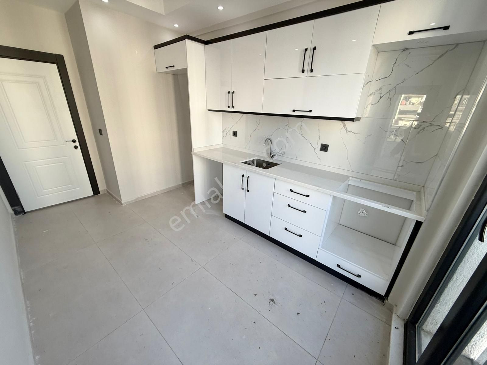 Yüksel'den Badem Alanında Ayrı Mutfak 2+1 Yerden Isıtmalı Daire - Görsel 5