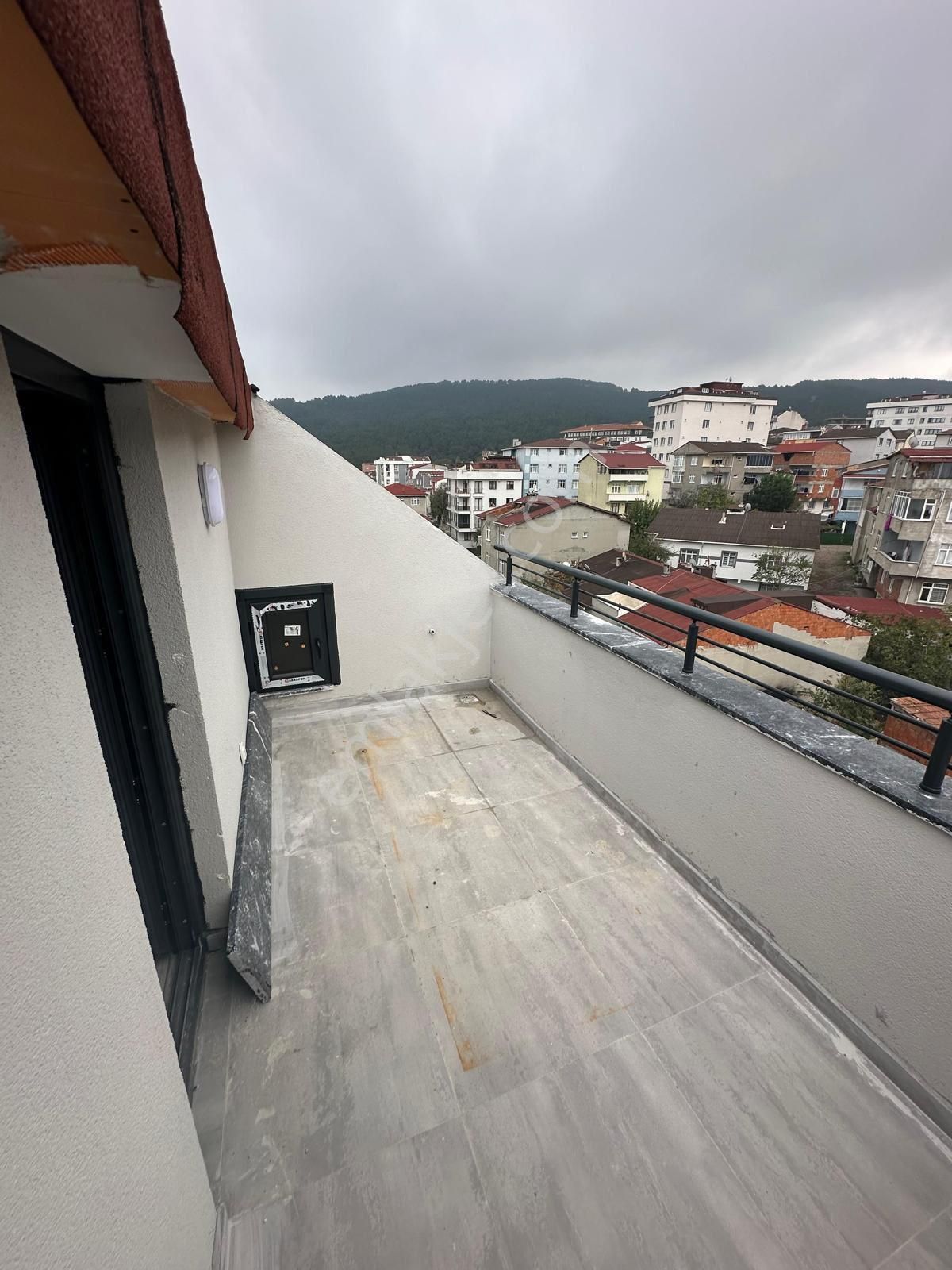 Sultanbeyli Battalgazi Mahallesinde Tapu Masrafsız 6+1 2 Aileye Uygun Çatı Dubleks - Görsel 2