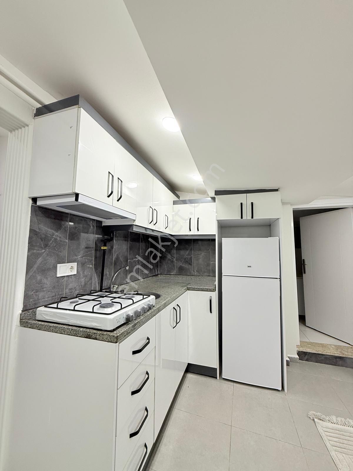 Foruma Yakın Sıfır Eşyalı Yatırımlık 1+1 Satılık Apart - Görsel 9