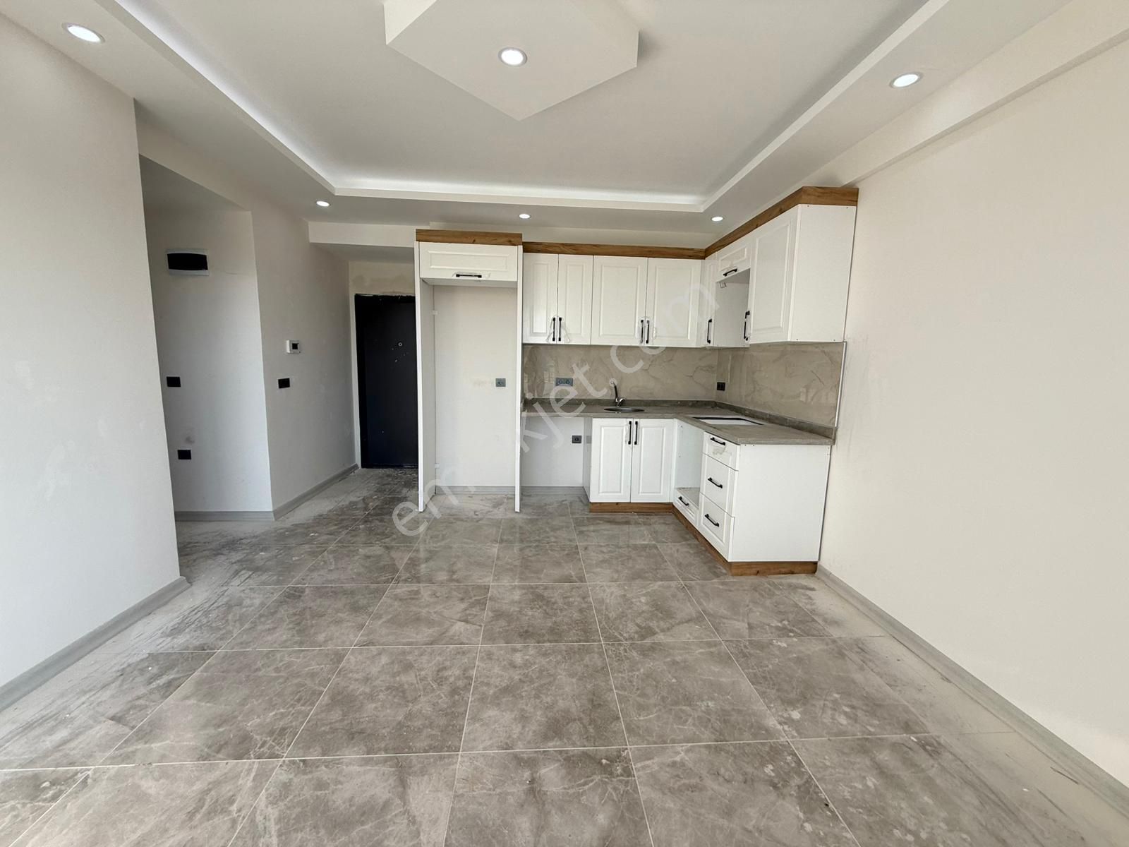 Yüksel'den Badem Alanında Yerden Isıtmalı 1+1 Sıfır Arakat Daire