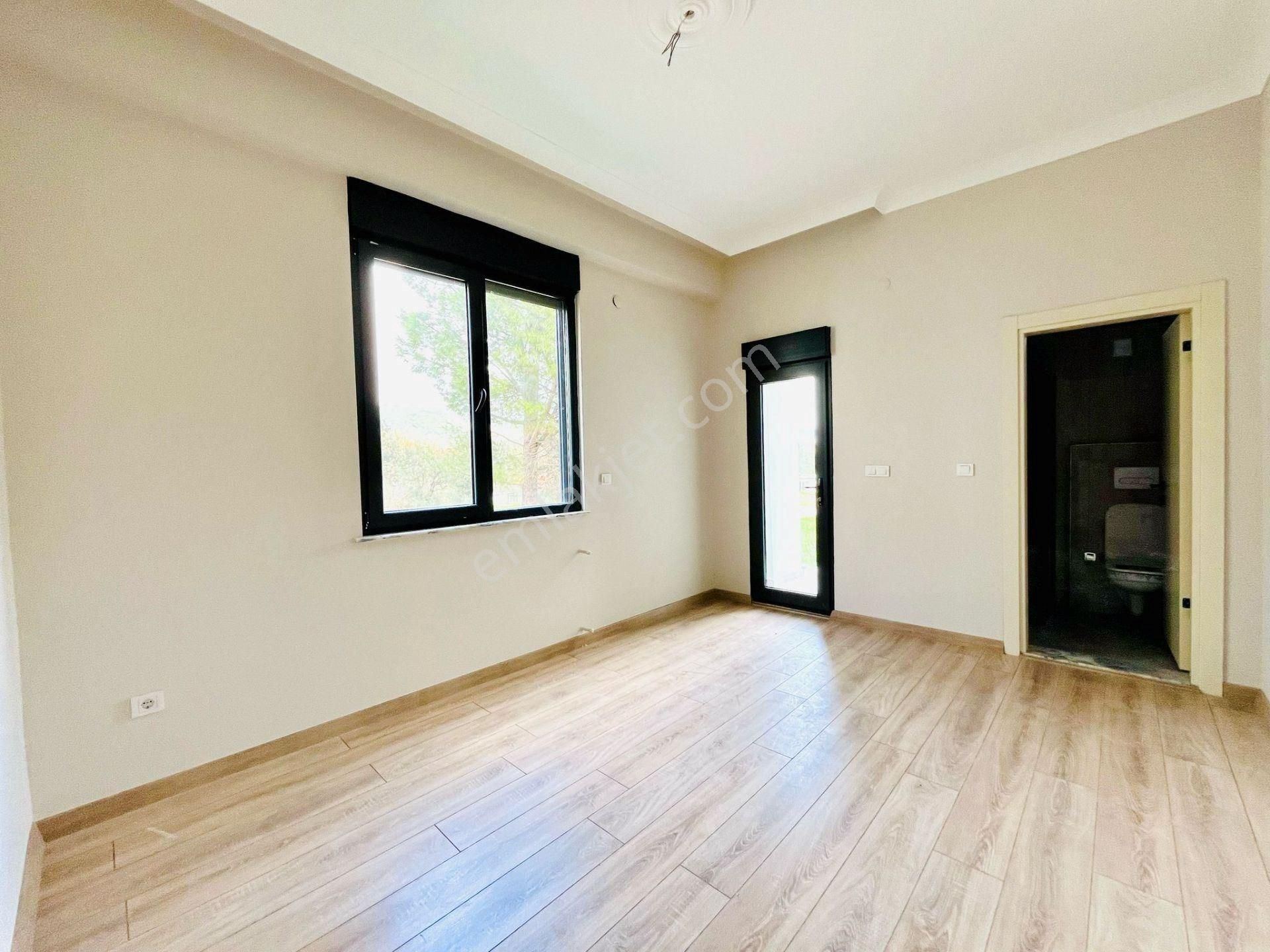 Yükselden Gürede Emsalsiz Bahçe M2'si İle Satılık Lüks 2+1 Daire - Görsel 13