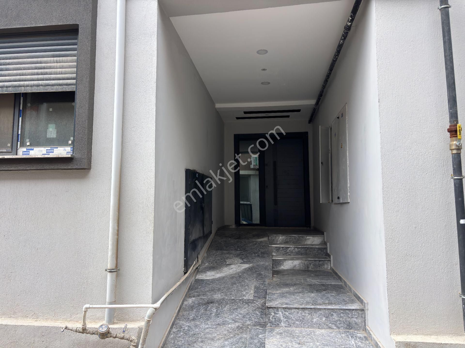 İzmir Seferihisar Camikebir’de 1+1 Güzel Konumda Daire - Görsel 3