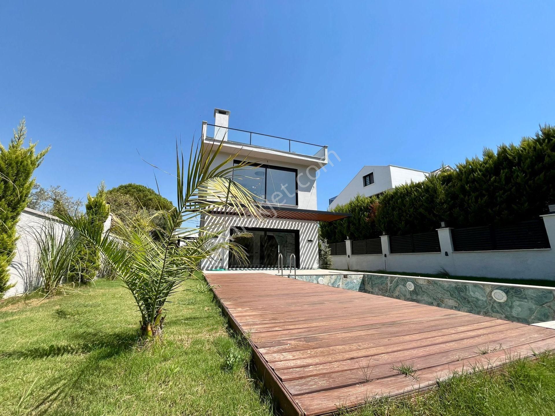 Yükselde Gürede Tam Bağımsız Havuzlu Otoparklı Satılık 3+1 Villa - Görsel 34