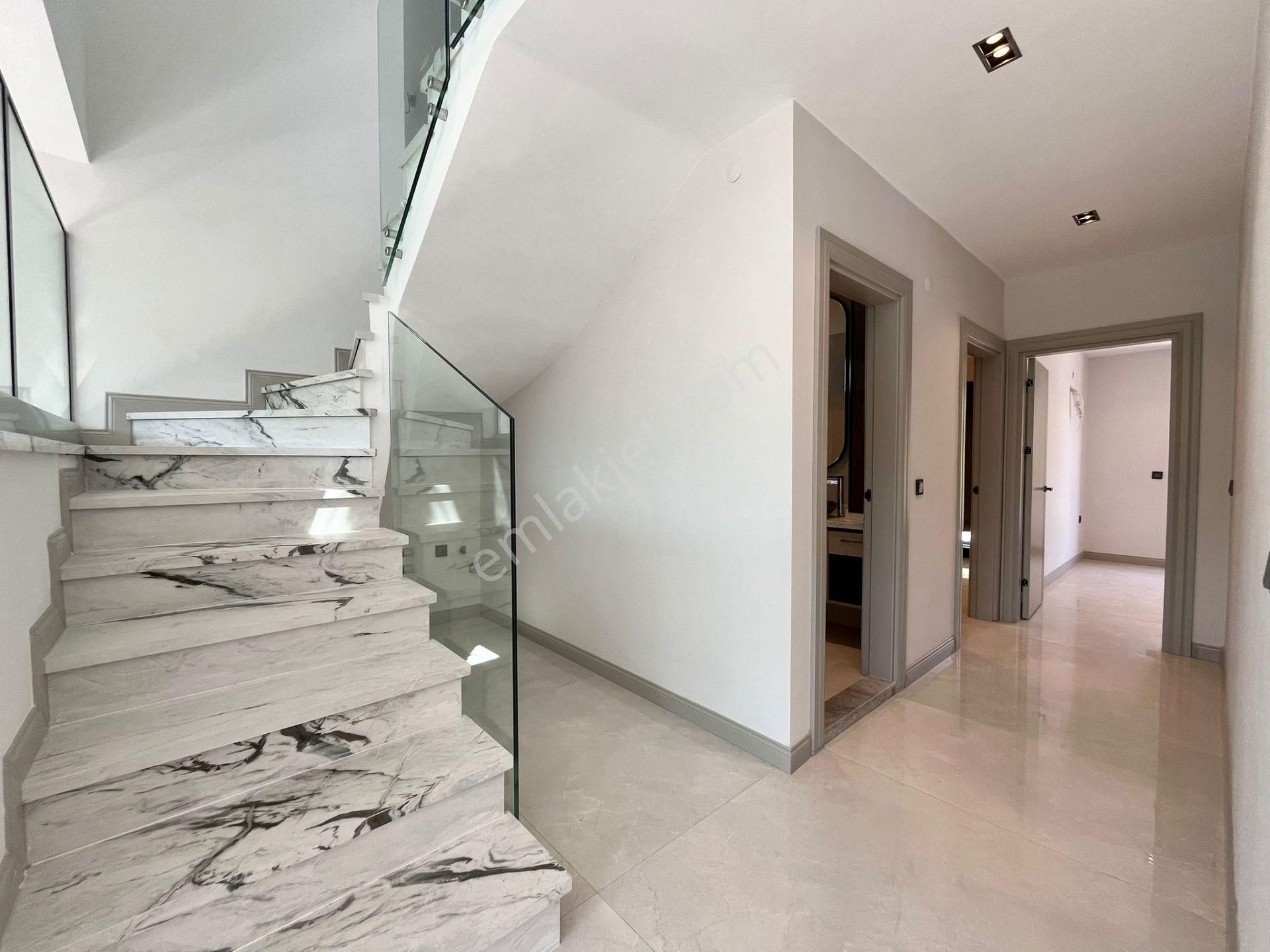 Yükselde Gürede Tam Bağımsız Havuzlu Otoparklı Satılık 3+1 Villa - Görsel 21