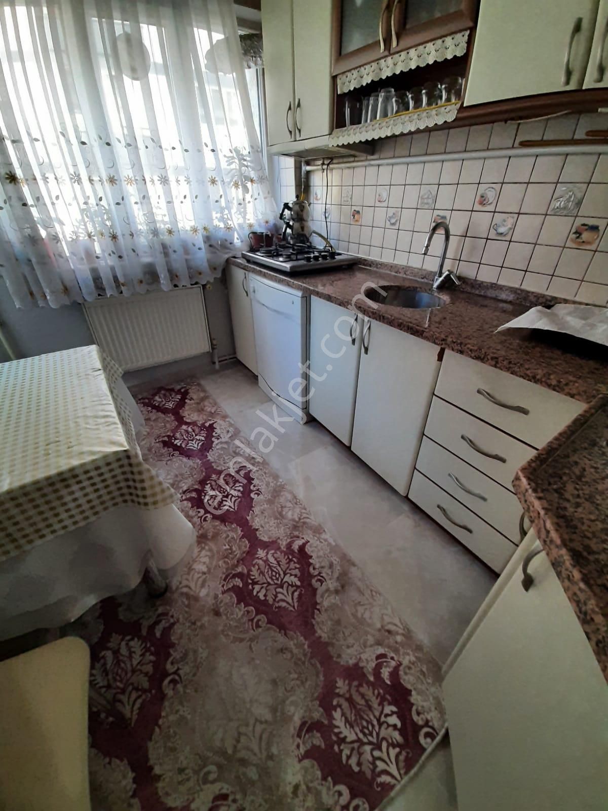 Recep Ümit'ten Mamure Mahallesi Kırım Caddesi Üzerinde Satılık Asansörlü Arakat 3+1 Fırsat Daire - Görsel 7