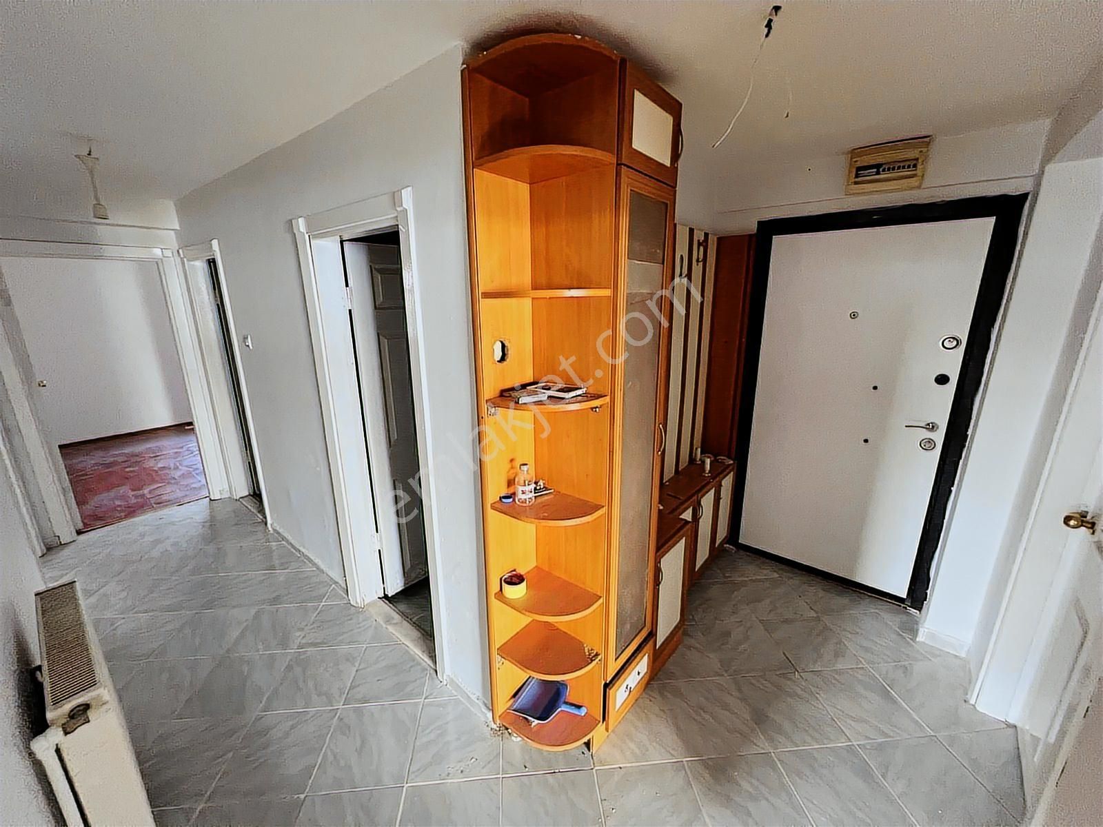 Adres'den Selçuklu Mah'de Ön Cephe Ulaşıma Yakın 3+1 - Görsel 24