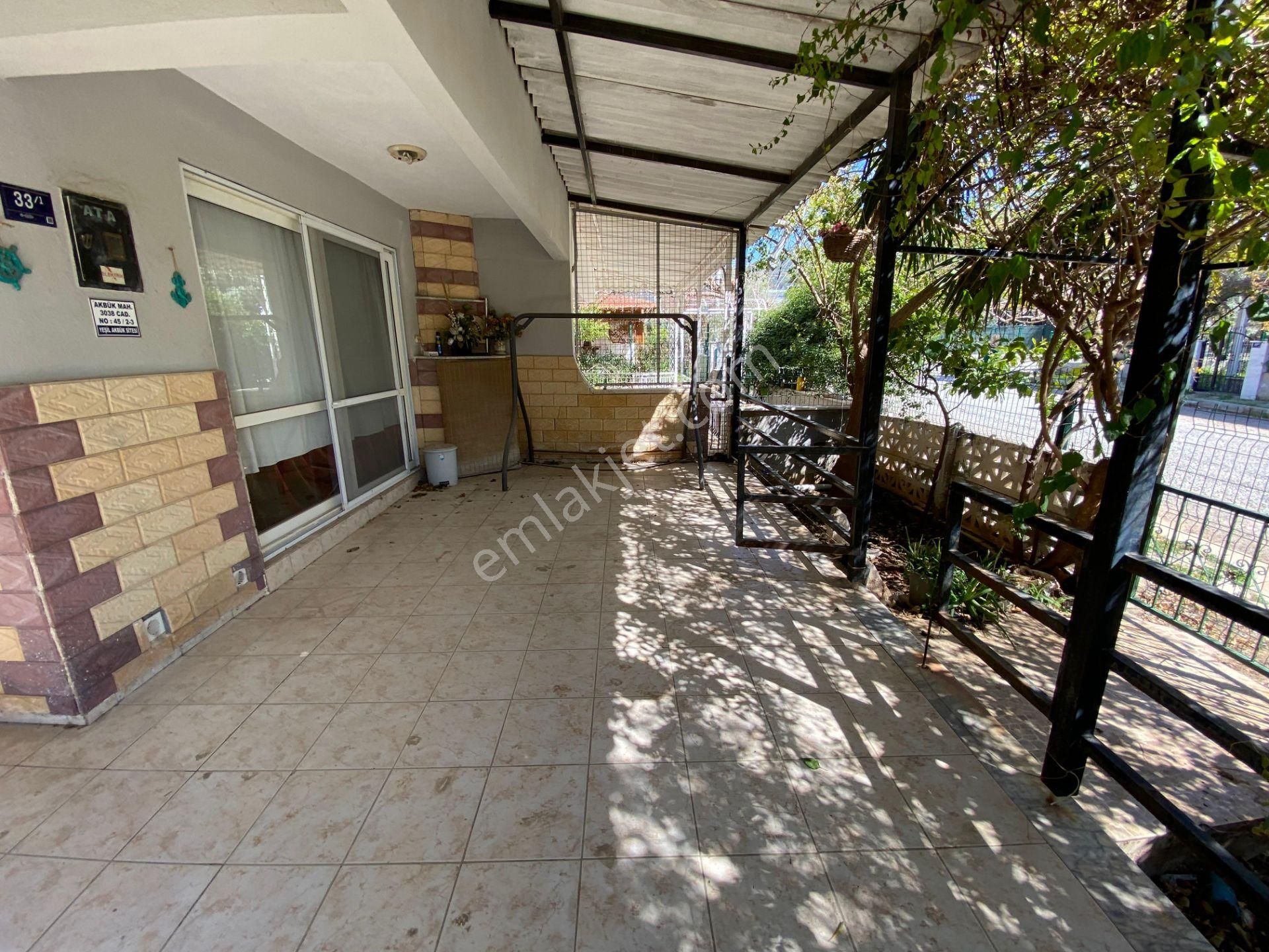 Didim Akbükte Denize 300 Metre Müstakil Bahceli 3+1 Villa - Görsel 8