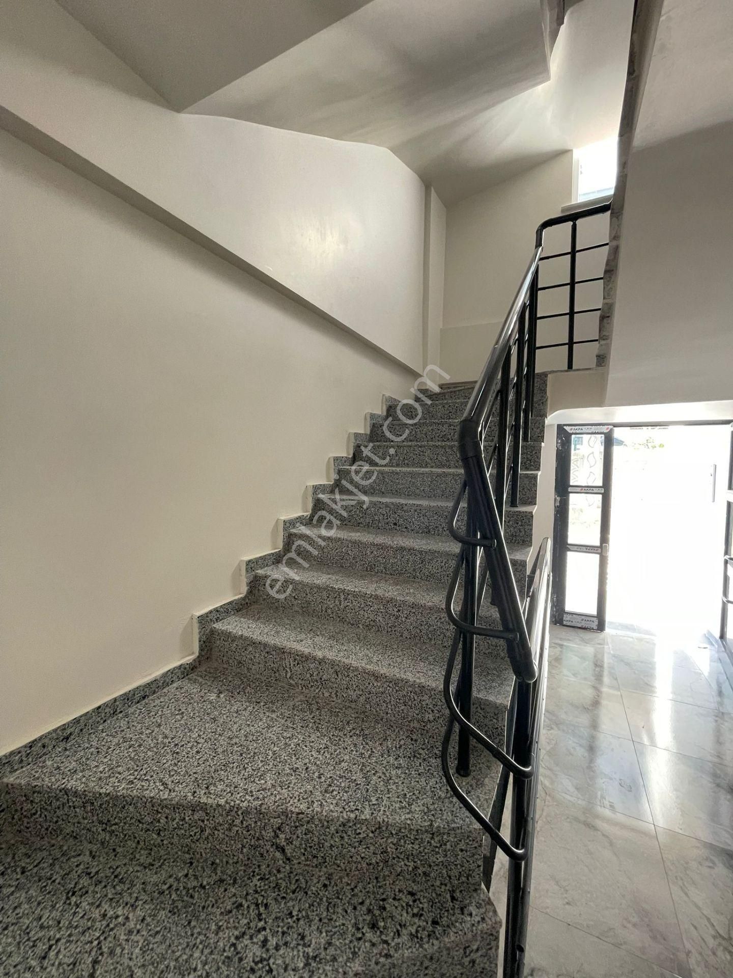 Aktel Gayrimenkulden Sellahattin Eyyubi Mallhasinde Satılık 3+1 Daire - Görsel 24