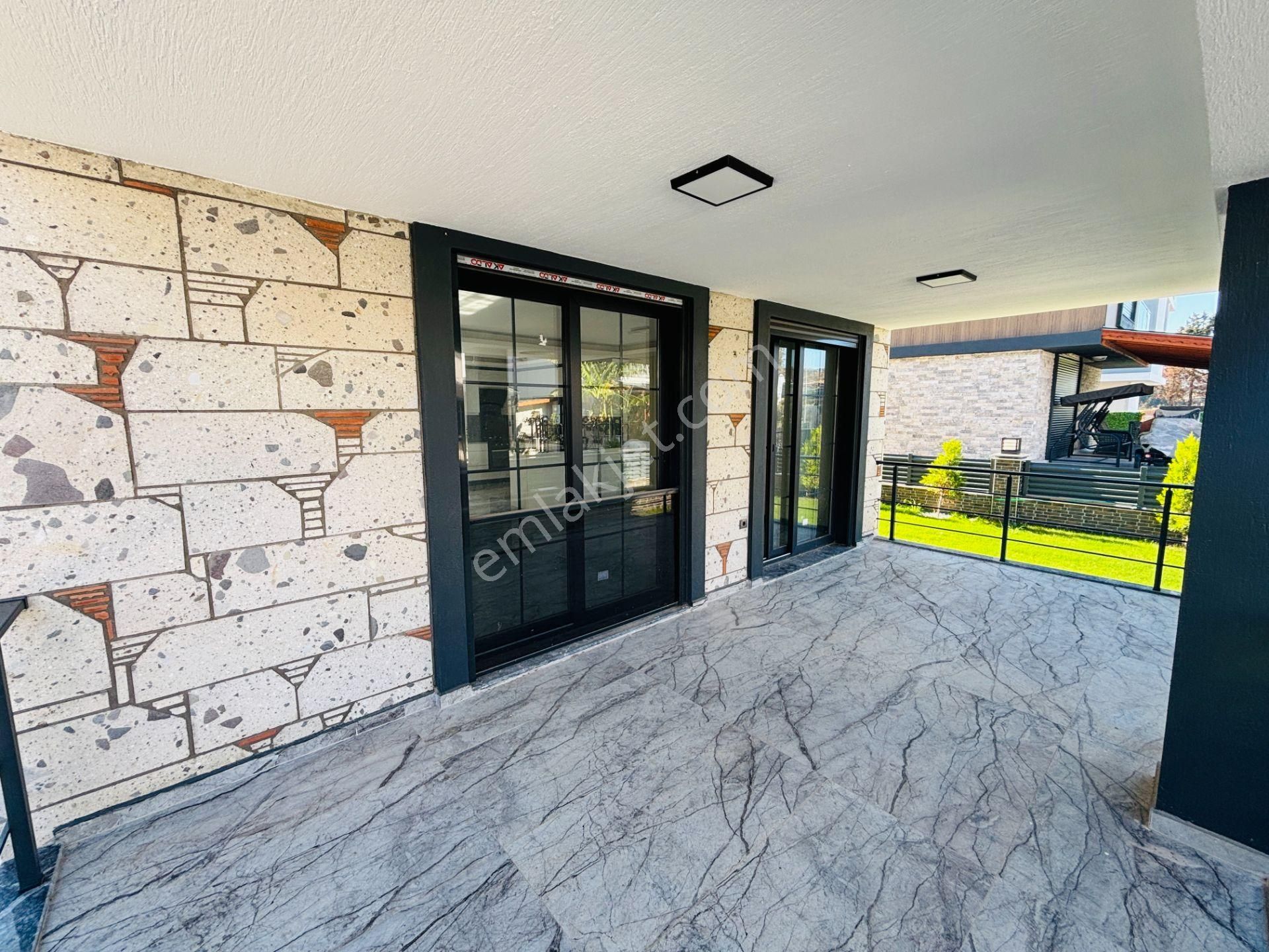 İzmir Seferihisar Doğanbey'de Bağımsız Havuzlu Geniş Bahçeli Satılık 3+1 Villa - Görsel 17