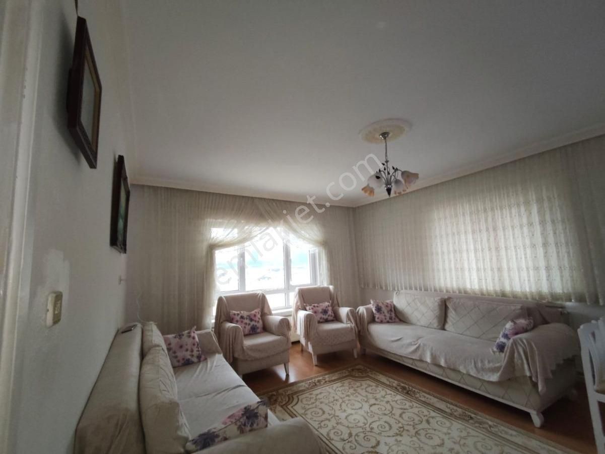 Yılmaz Gayrimenkulden 1 Kat Ön Cephe Salon Bagımsız Kacırılmayacak 3+1 Fırsat Dairesi - Görsel 3