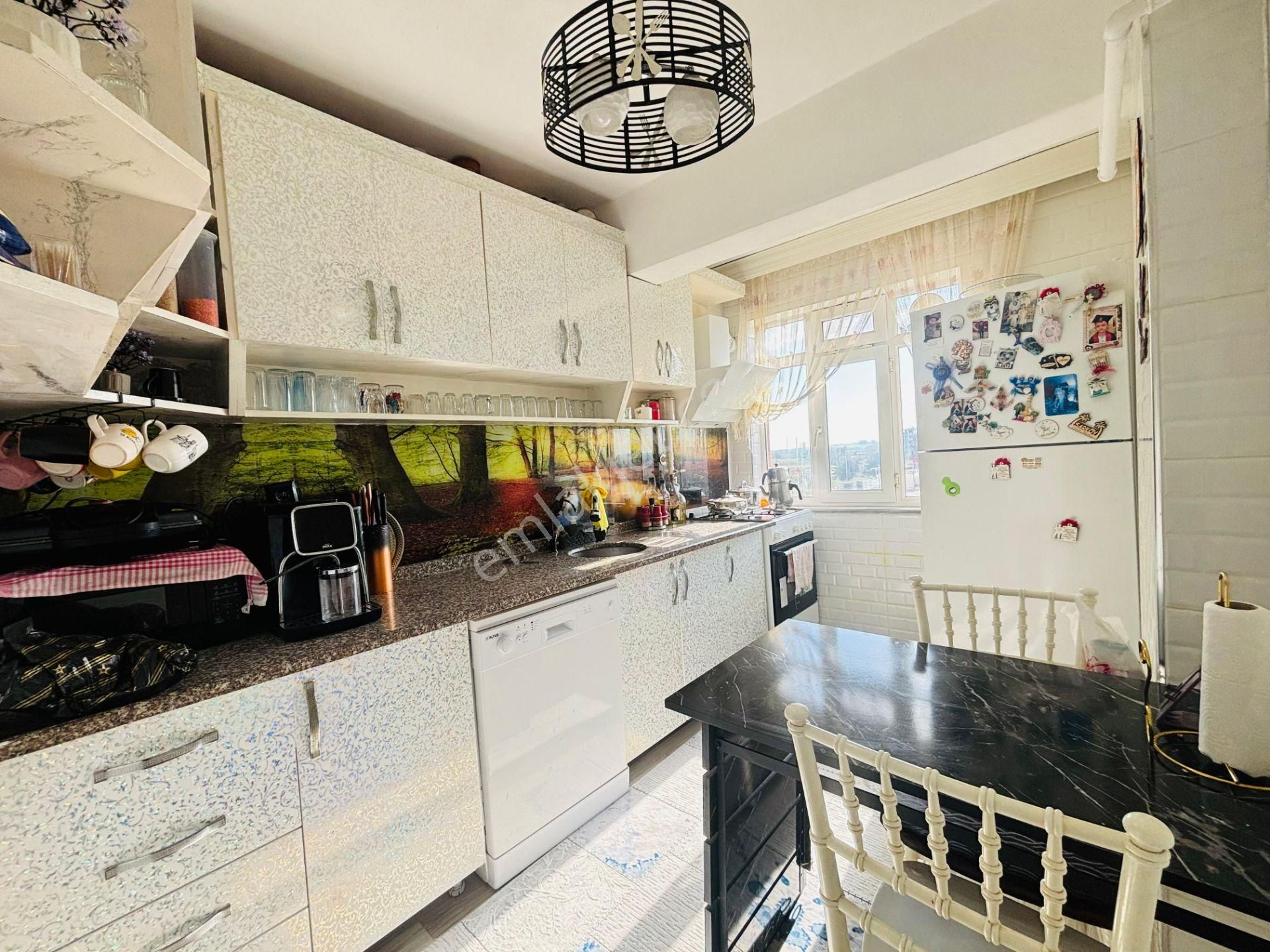 Güven'den Tepe Yolu Üstünde Cadde Yanı Ara Kat 2+1 Daire - Görsel 6