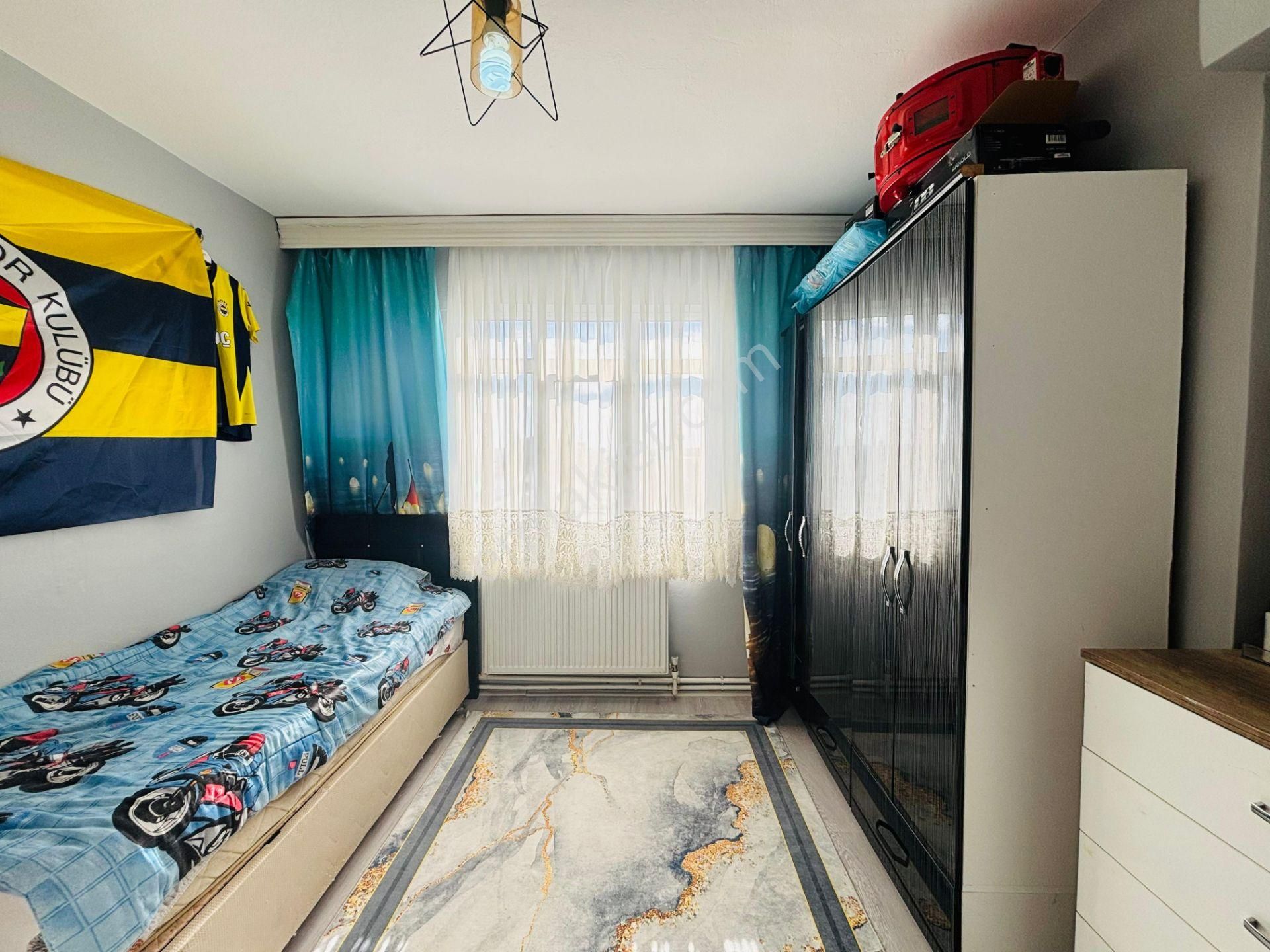 Güven'den Tepe Yolu Üstünde Cadde Yanı Ara Kat 2+1 Daire - Görsel 9