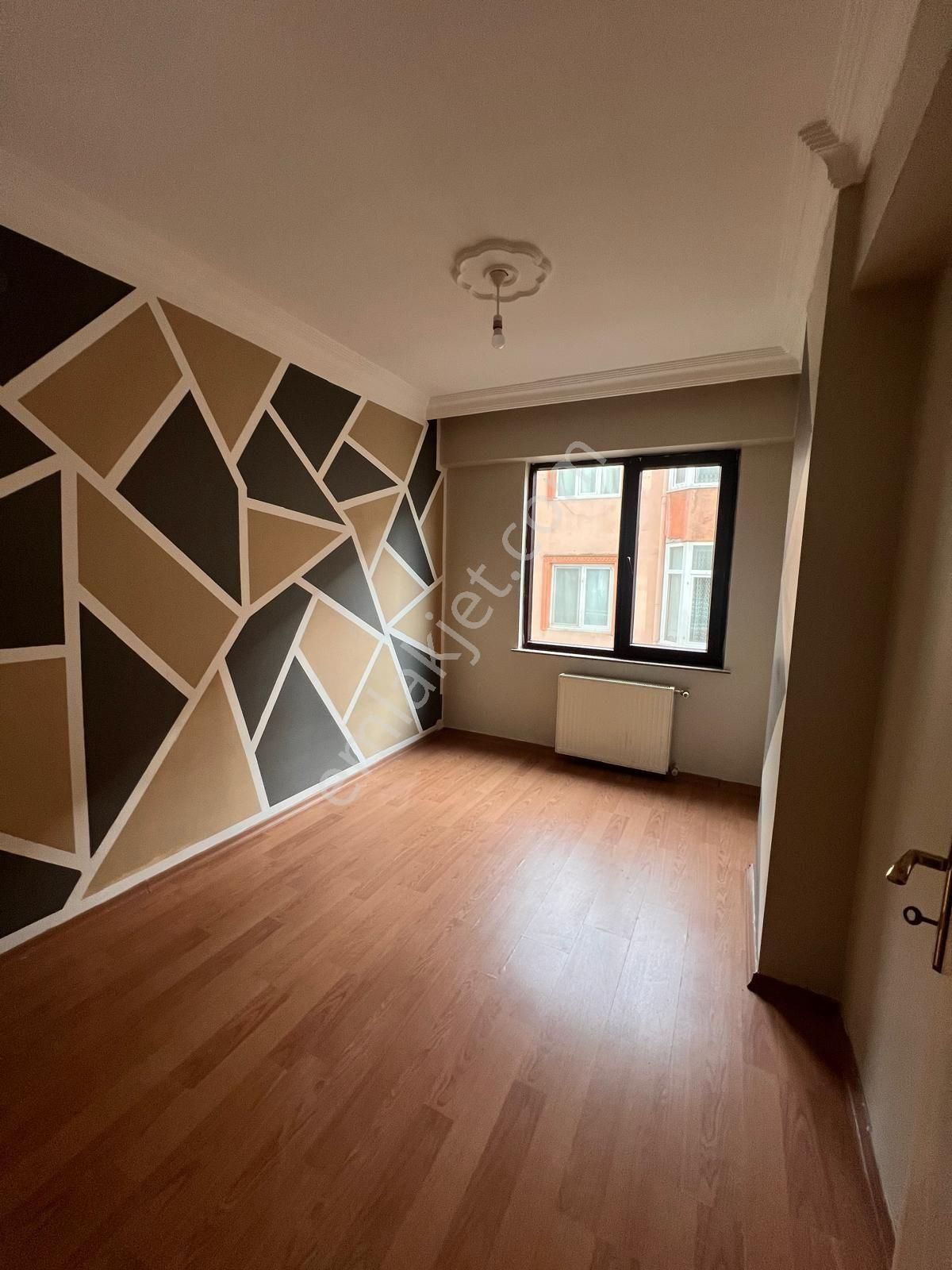 Muhittin Mah. Şok Market Üstü Masrafsız Geniş 3+1 Kiralık Daire - Görsel 8