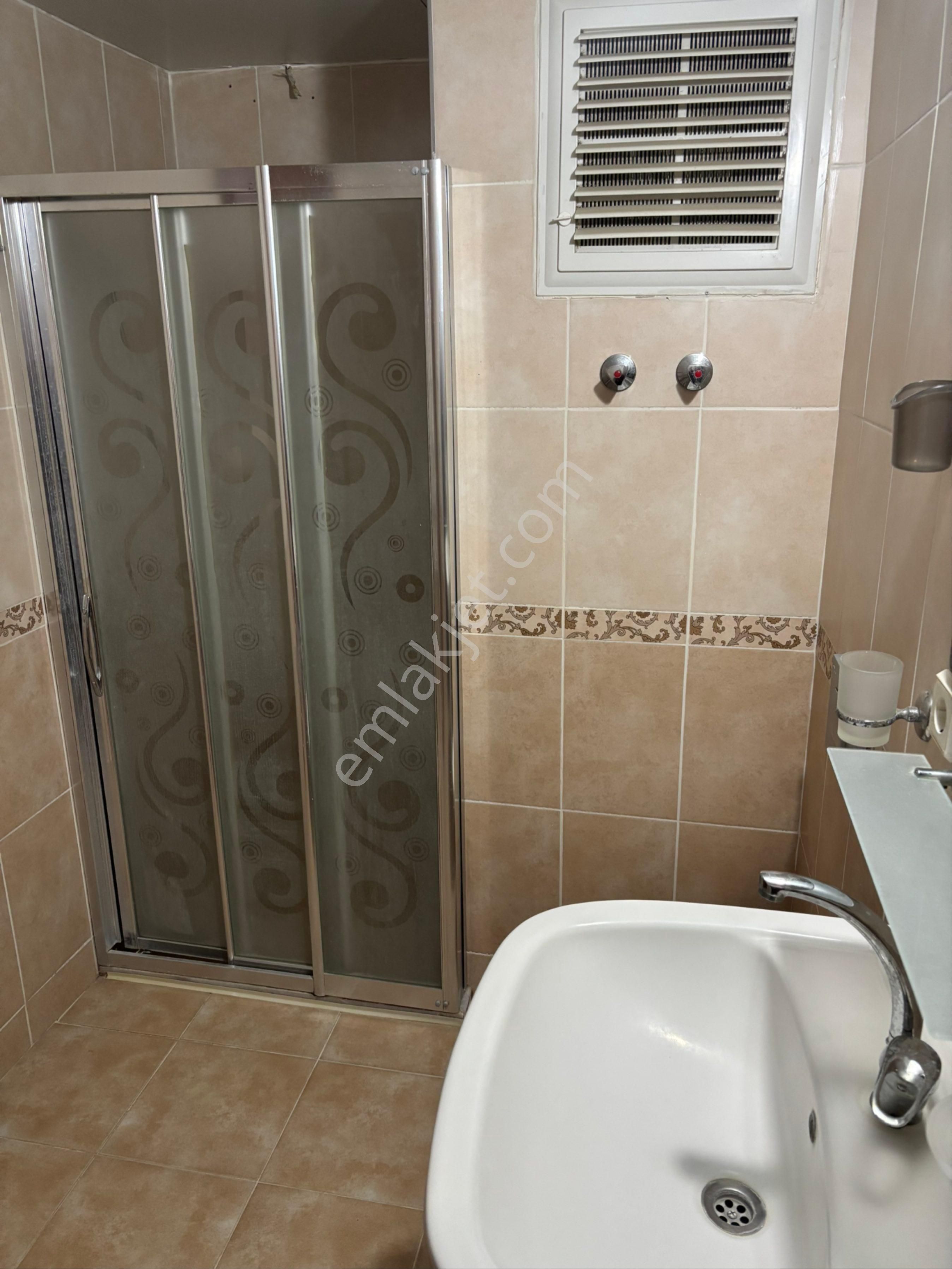 Bergama-gaziosmanpaşa Mahallesinde,kiralık Daire - Görsel 2