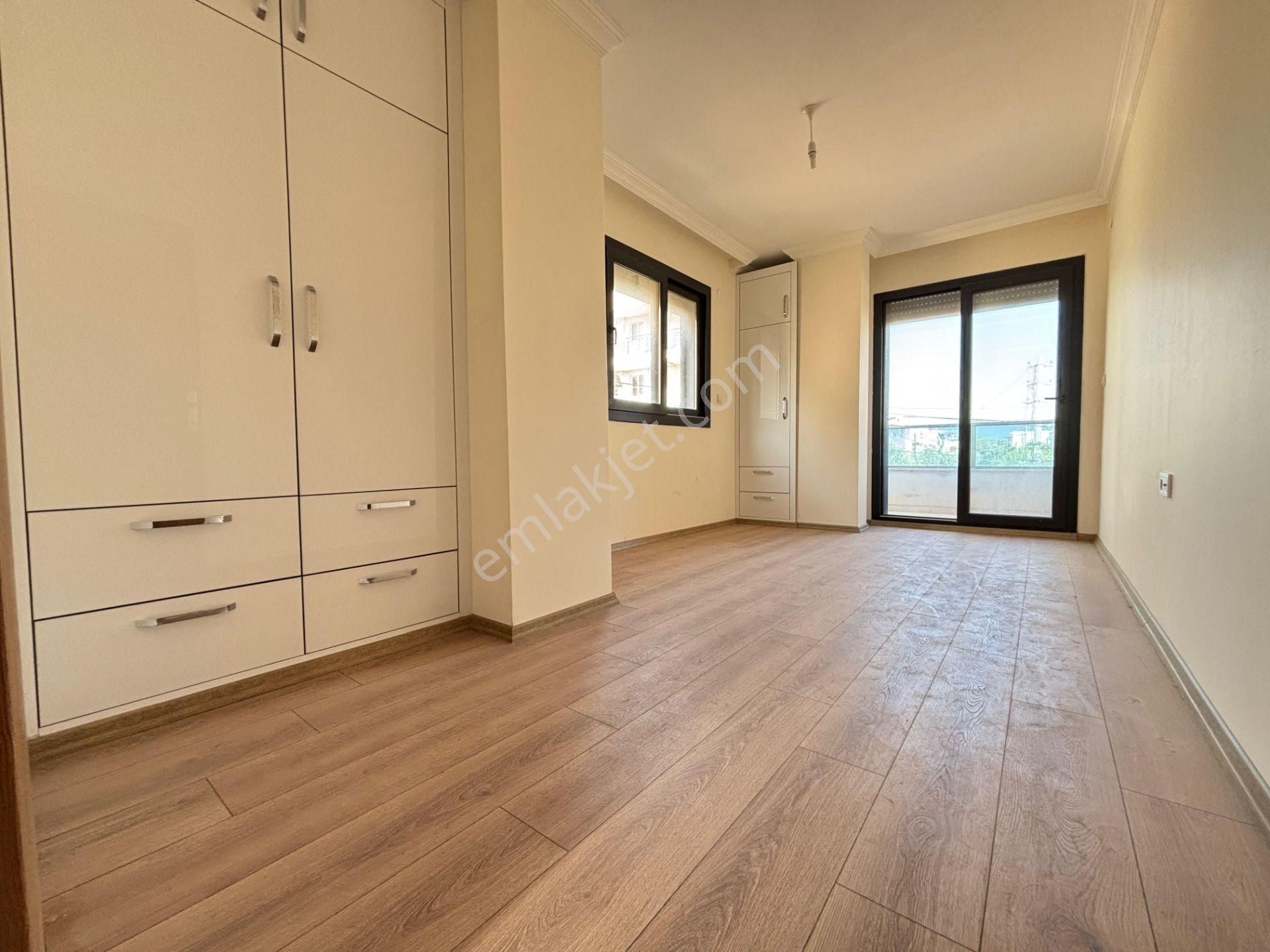 İzmir Seferihisar Doğanbey'de Plaja 500 M Otoparklı Bahçeli 3+1 Satılık Villa - Görsel 7