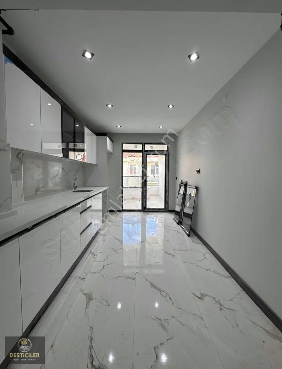 Eı-çamlıca Kapalı Pazar Yakını 2+1 Satılık Daire - Görsel 10