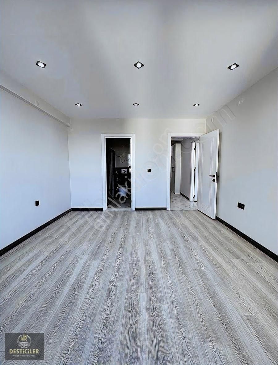 Eı-çamlıca Kapalı Pazar Yakını 2+1 Satılık Daire - Görsel 21