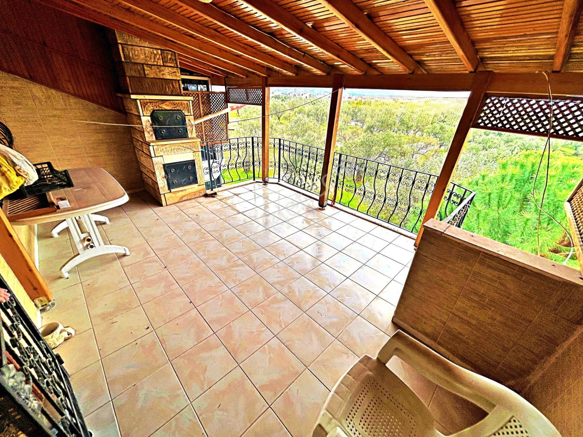 🌀gültaş Emlaktan Akçayda Satılık 3+1 Verandalı Çift Mutfaklı Geniş Bahçeli Müstakil Ev