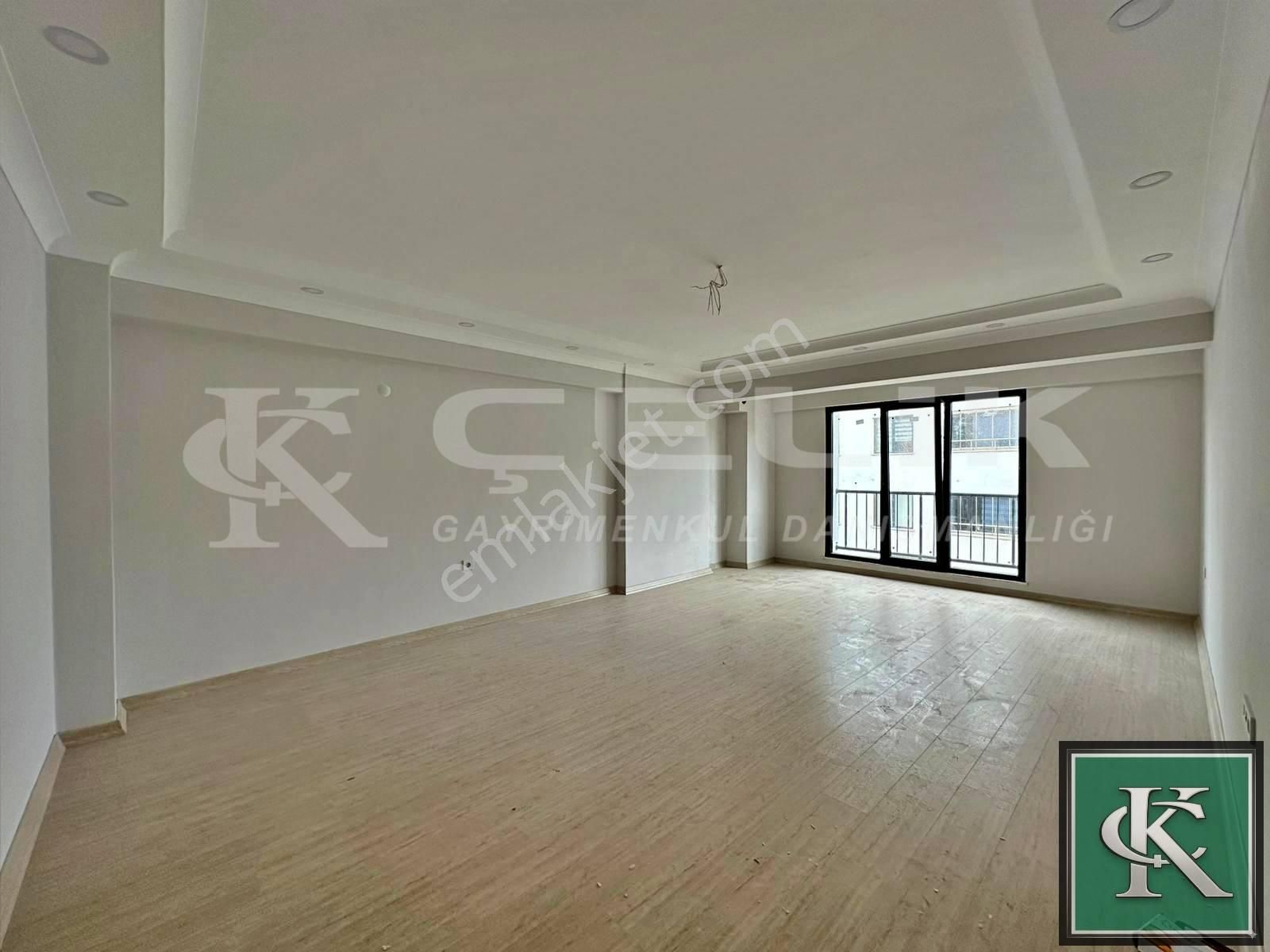 Çelik'ten 17 Eylül Mah Arakat 110m2 Ebeveyn Banyolu Ferah Daire