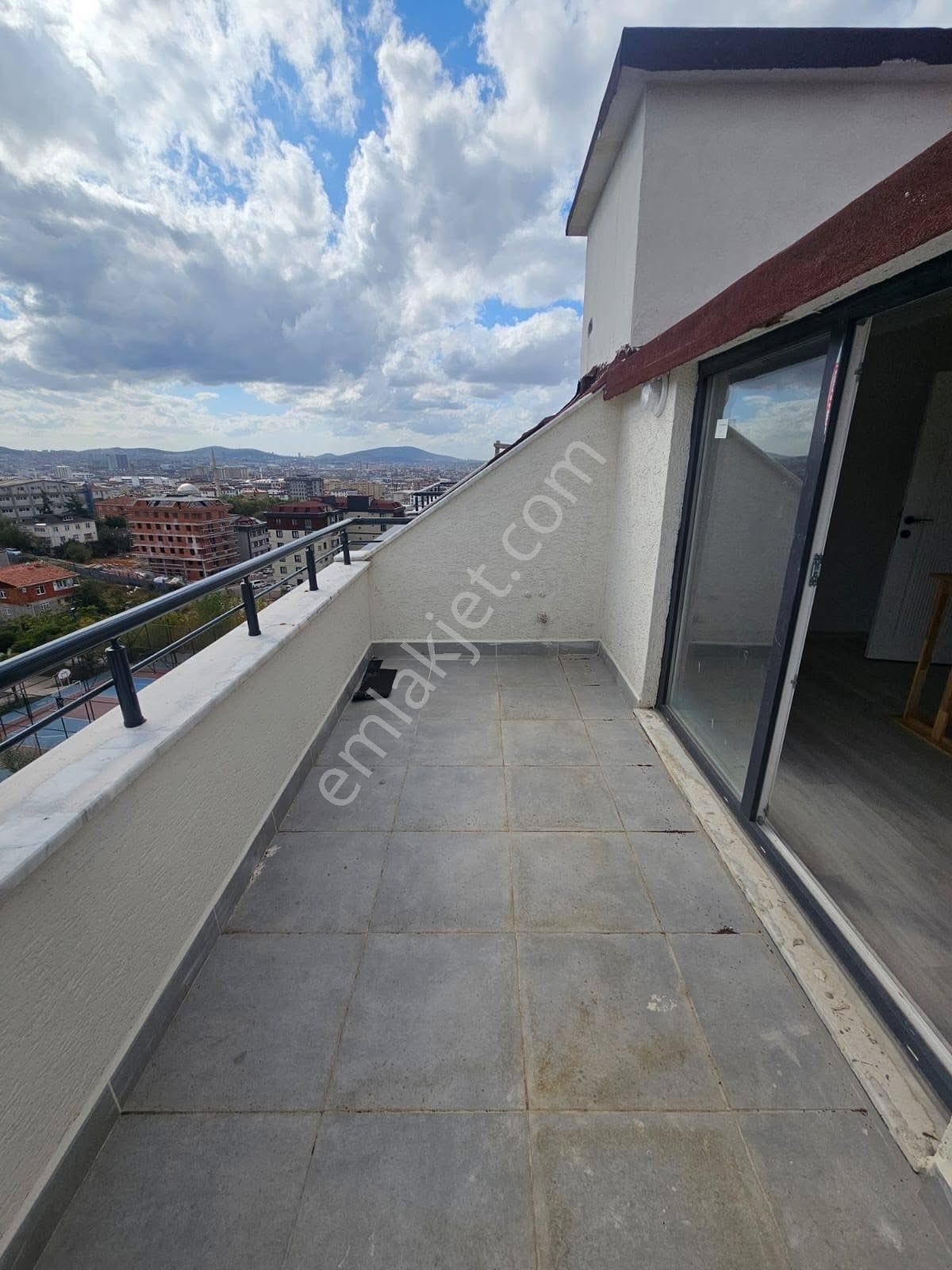 Sultanbeyli Devlet Hastanesi'nde Köşe İskanlı 3 + 1 135m2 Çatı Dubleks Daire - Görsel 11