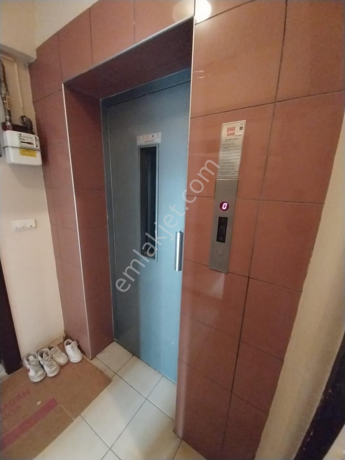 Yenibağlar Espark Üniversite Yakını Kombili Kiralık 1+1 Daire - Görsel 13