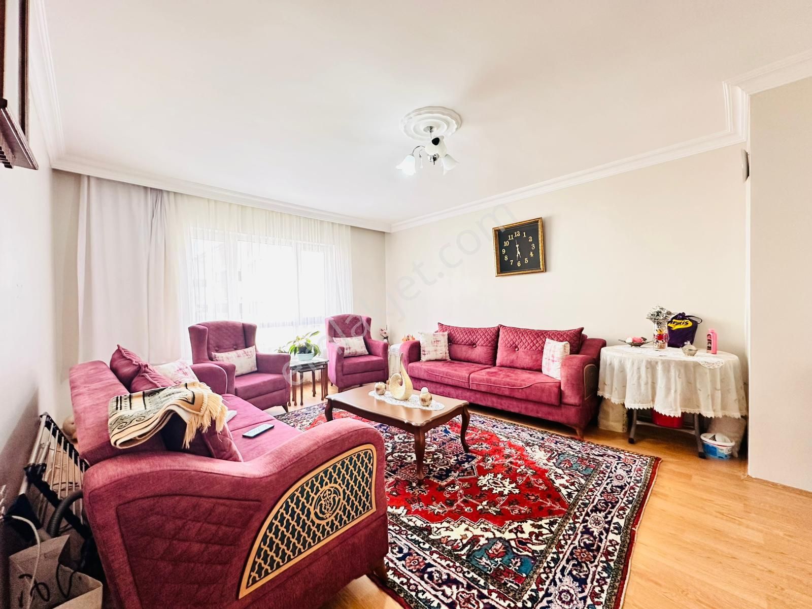 Nam-ak Emlak'tan Fatih Mah. Köşe Başı Orta Kat 3+1 Daire - Görsel 10