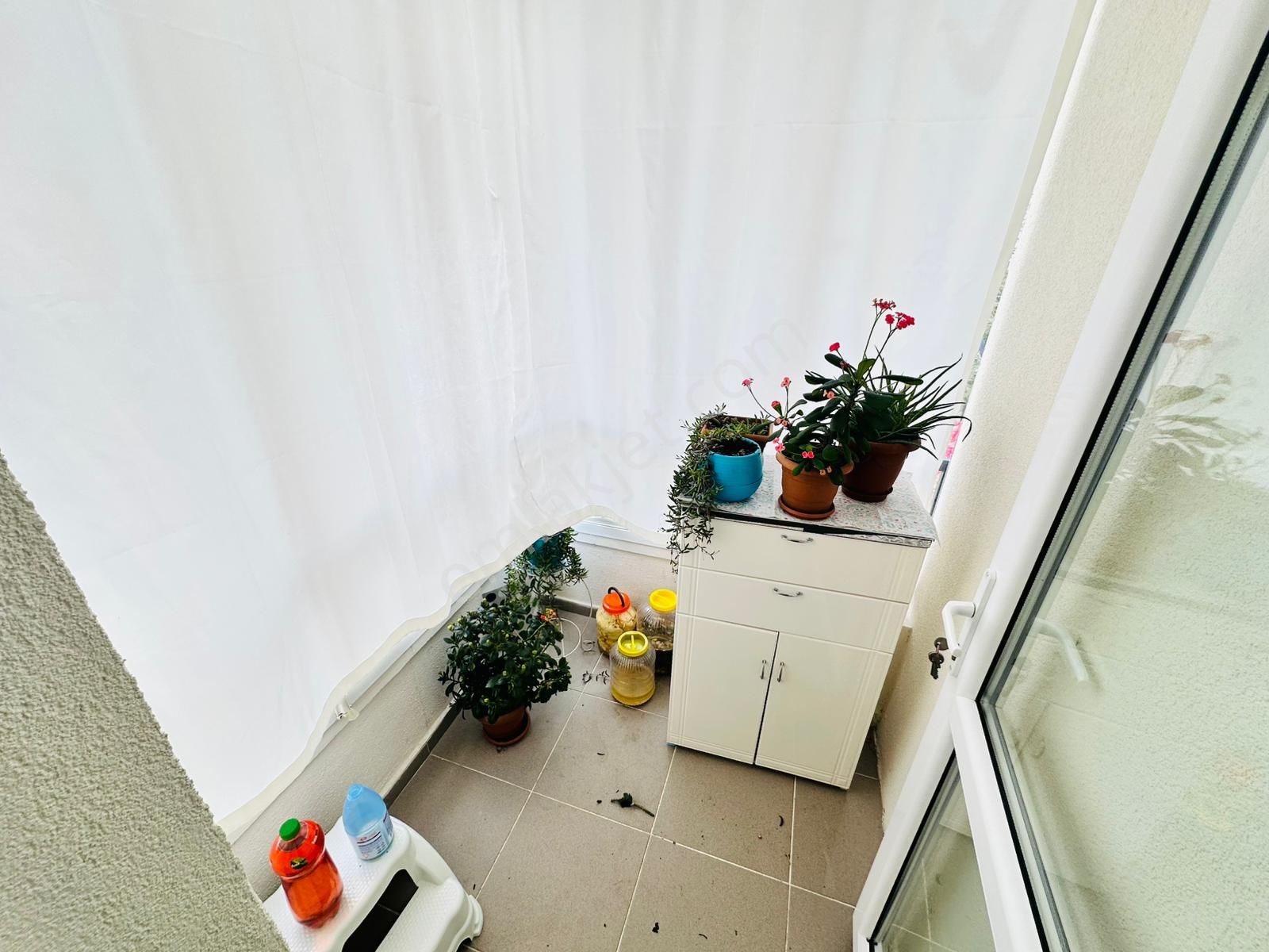 Nam-ak Emlak'tan Fatih Mah. Köşe Başı Orta Kat 3+1 Daire - Görsel 13