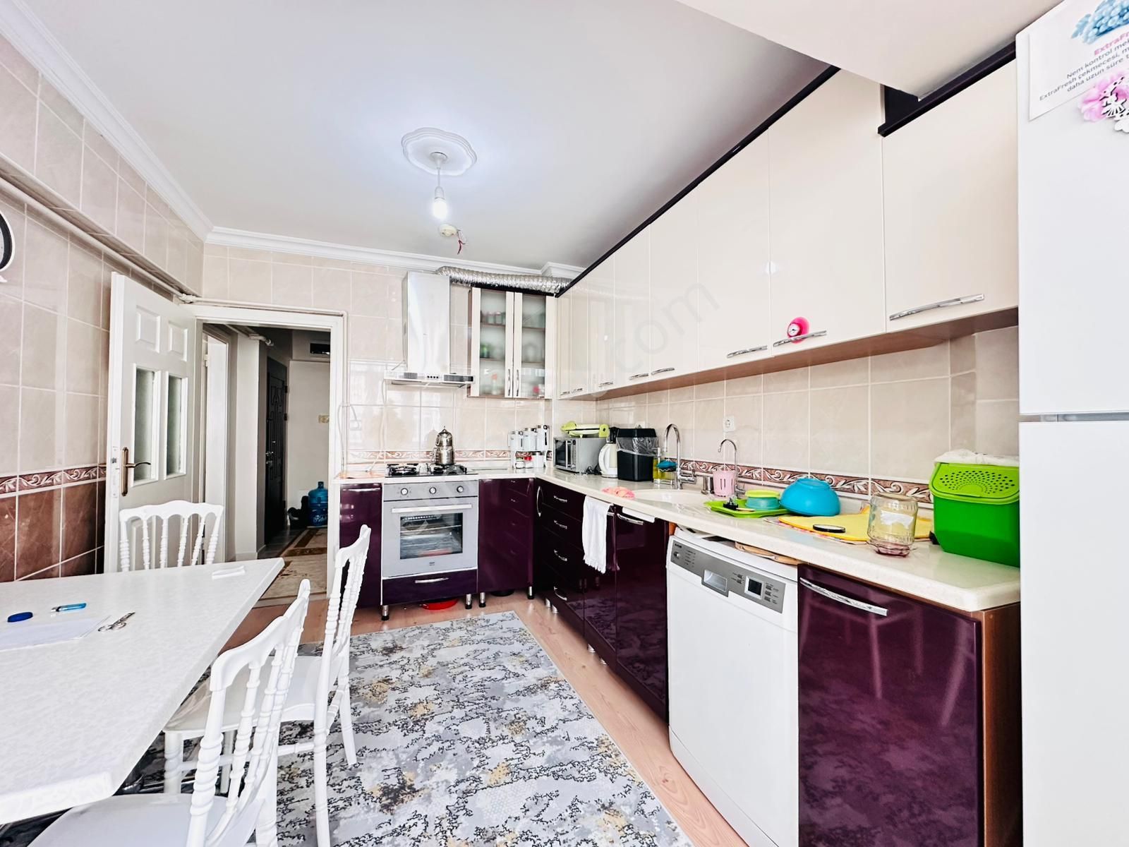 Nam-ak Emlak'tan Fatih Mah. Köşe Başı Orta Kat 3+1 Daire - Görsel 5