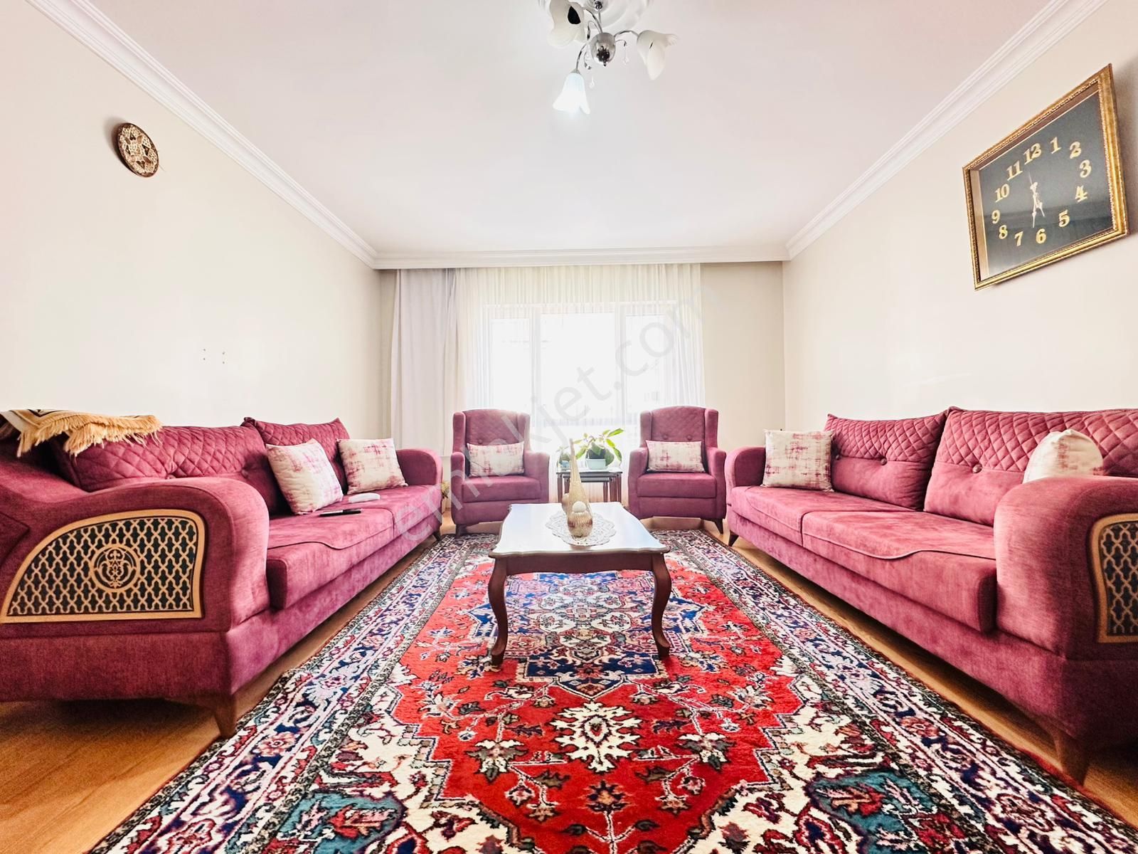 Nam-ak Emlak'tan Fatih Mah. Köşe Başı Orta Kat 3+1 Daire - Görsel 9