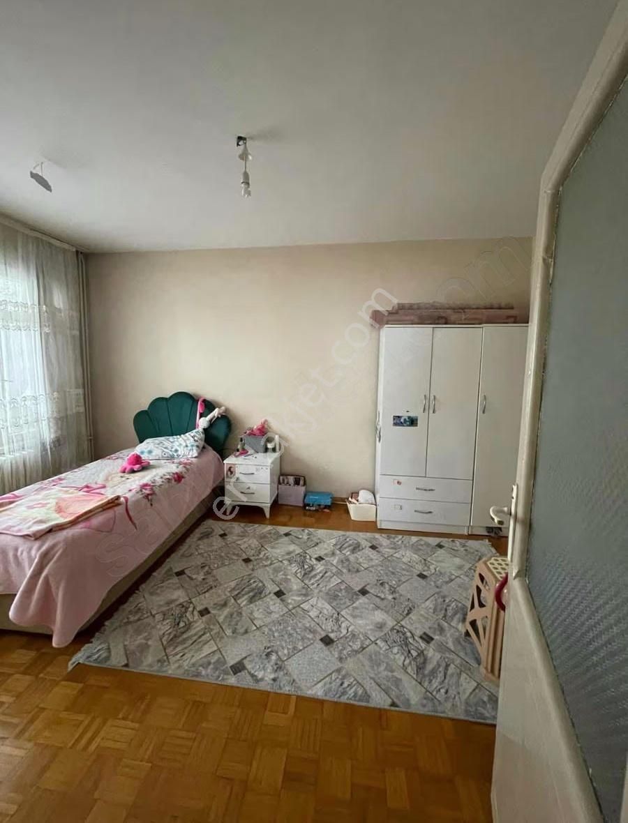 Çarşı İçinde Fırsat Daire 130 M2 !!! - Görsel 2