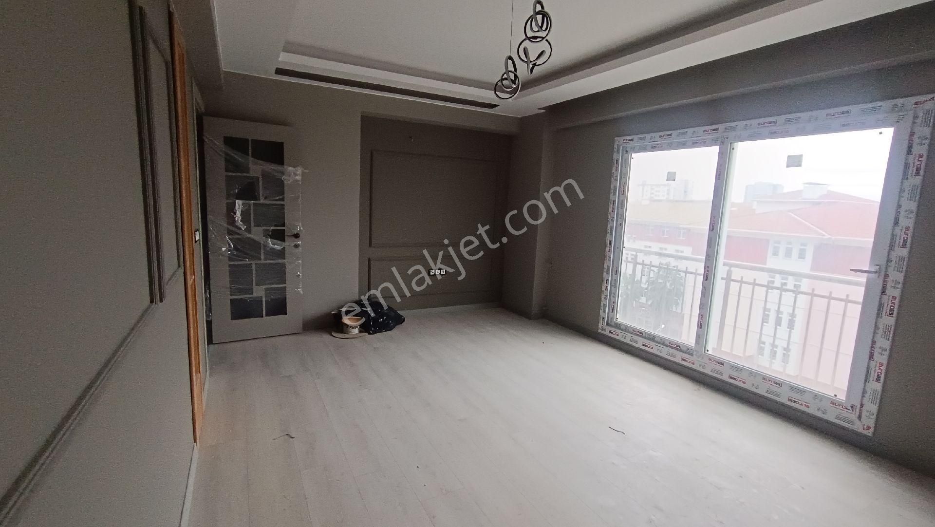 Osmangazi Mahallesinde Site İçerisinde 3+1 Kapalı Mutfak Kombili Kiralık Daire - Görsel 4