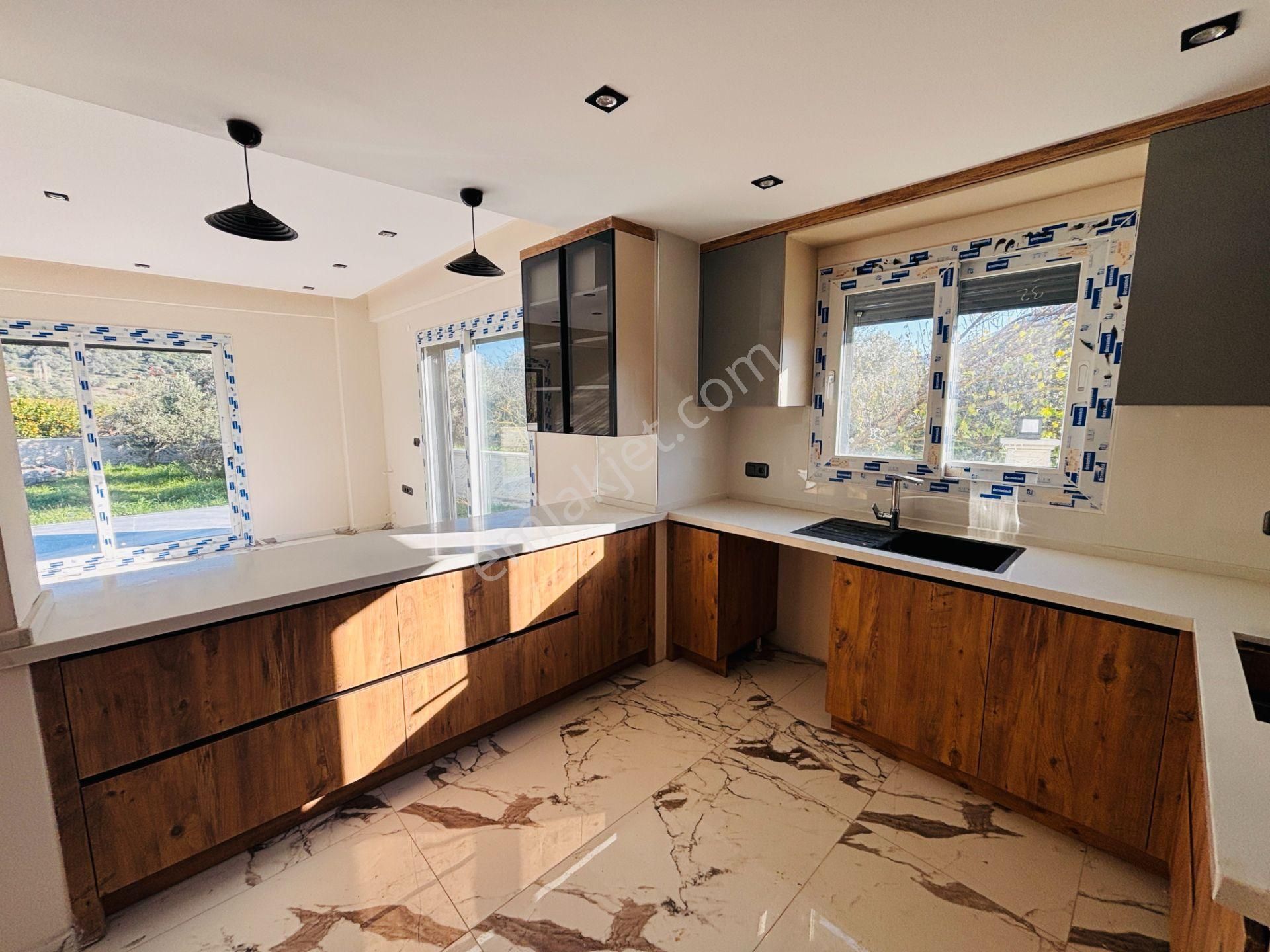 İzmir Seferihisar Kavakdere Mahallesi’nde Site İçerisinde 3+1 Dubleks Villa - Görsel 20