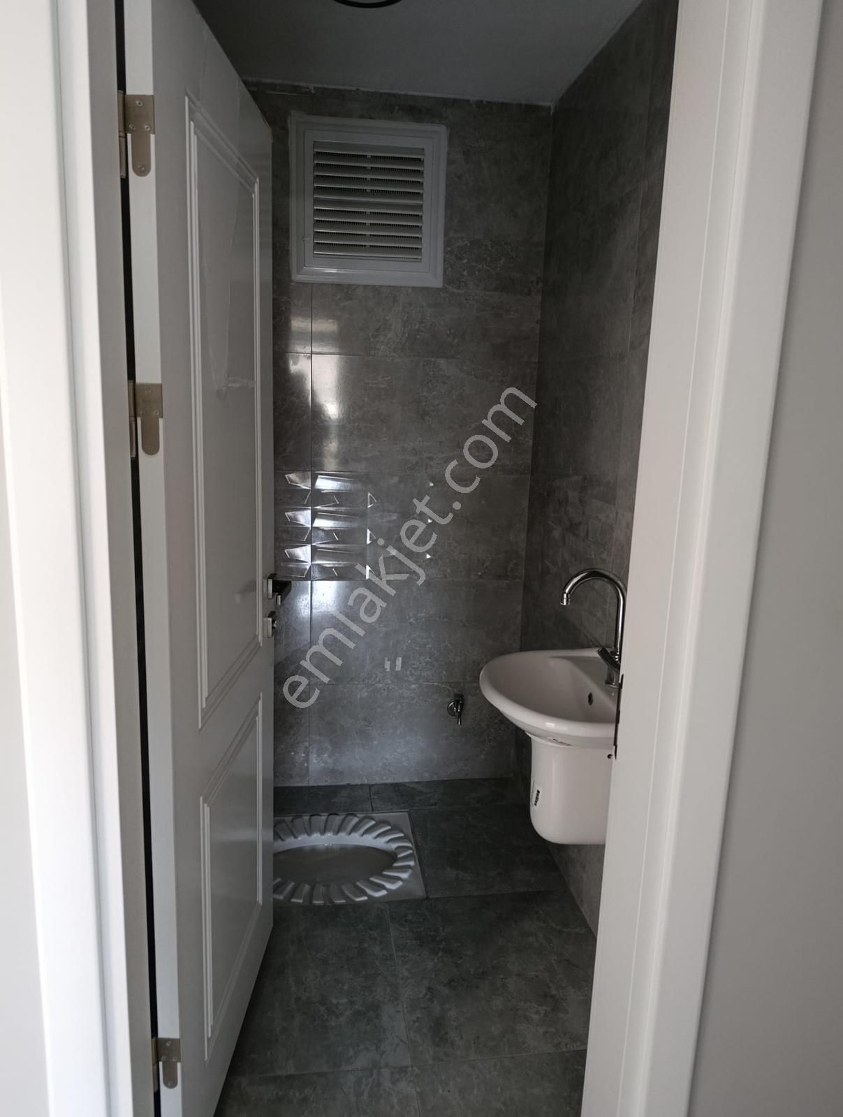 Kariyergayrimenul'den Ultralüks Siteiçi Arakat Daire Satılık - Görsel 6