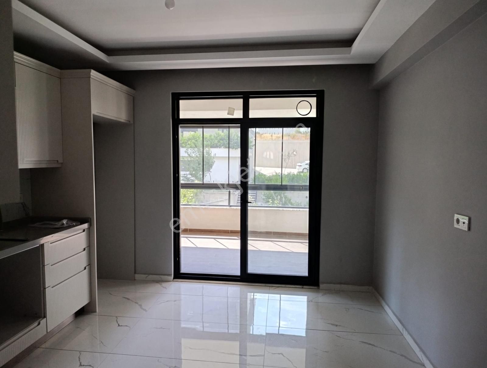 Kariyergayrimenul'den Ultralüks Siteiçi Arakat Daire Satılık - Görsel 13