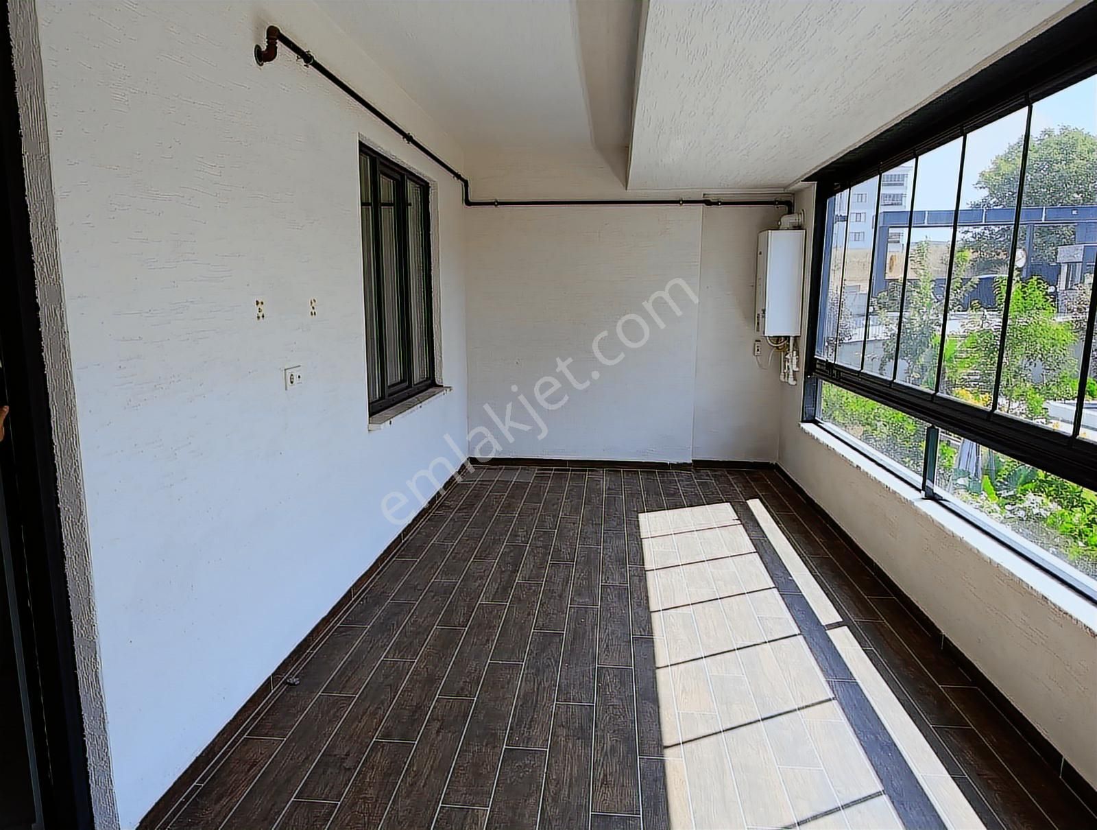 Kariyergayrimenul'den Ultralüks Siteiçi Arakat Daire Satılık - Görsel 8