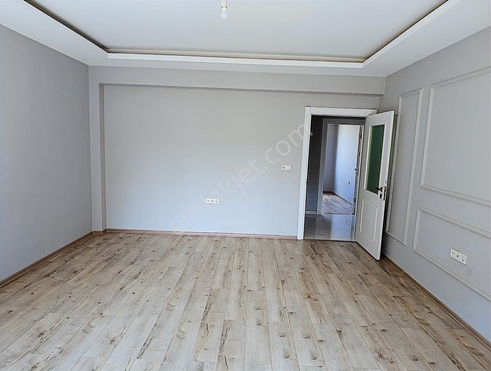 Kariyergayrimenul'den Ultralüks Siteiçi Arakat Daire Satılık - Görsel 17