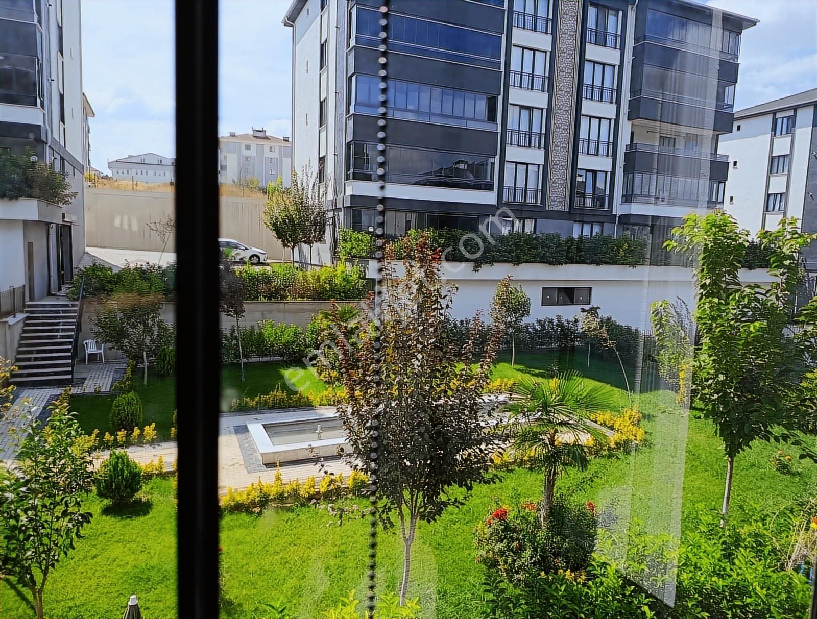 Kariyergayrimenul'den Ultralüks Siteiçi Arakat Daire Satılık