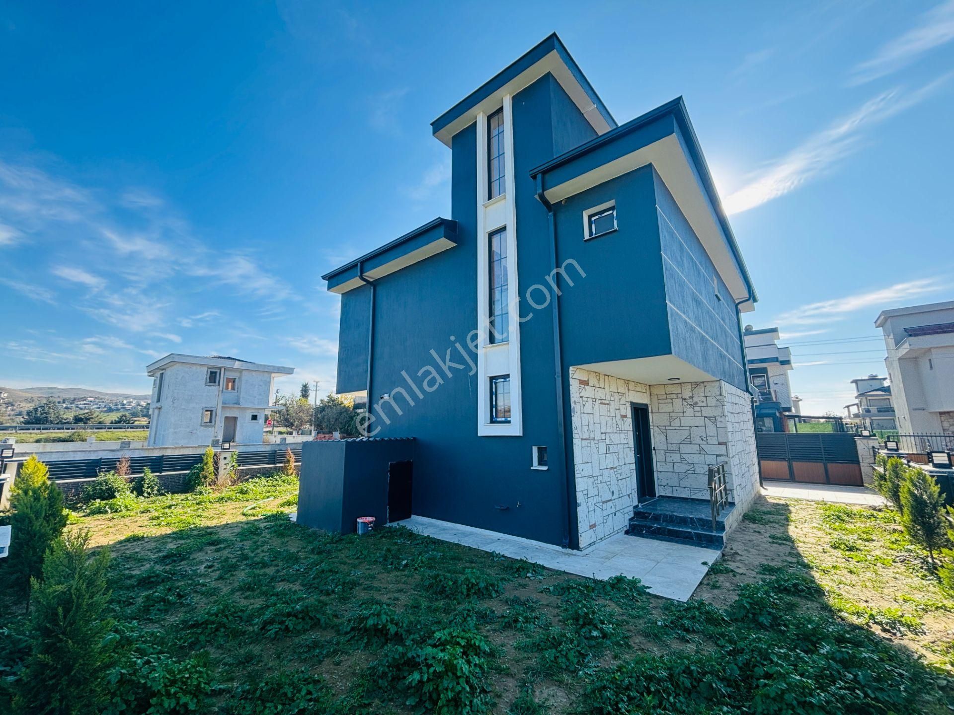 İzmir Seferihisar Düzce Mahallesi’nde Havuzlu Tek Müstakil Dubleks Villa - Görsel 10