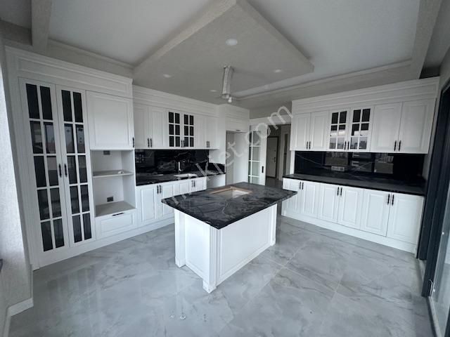 Teamwork Gyd Mermeroğlu Cd. Yerden Isıtmalı 3+1 Satılık Daire