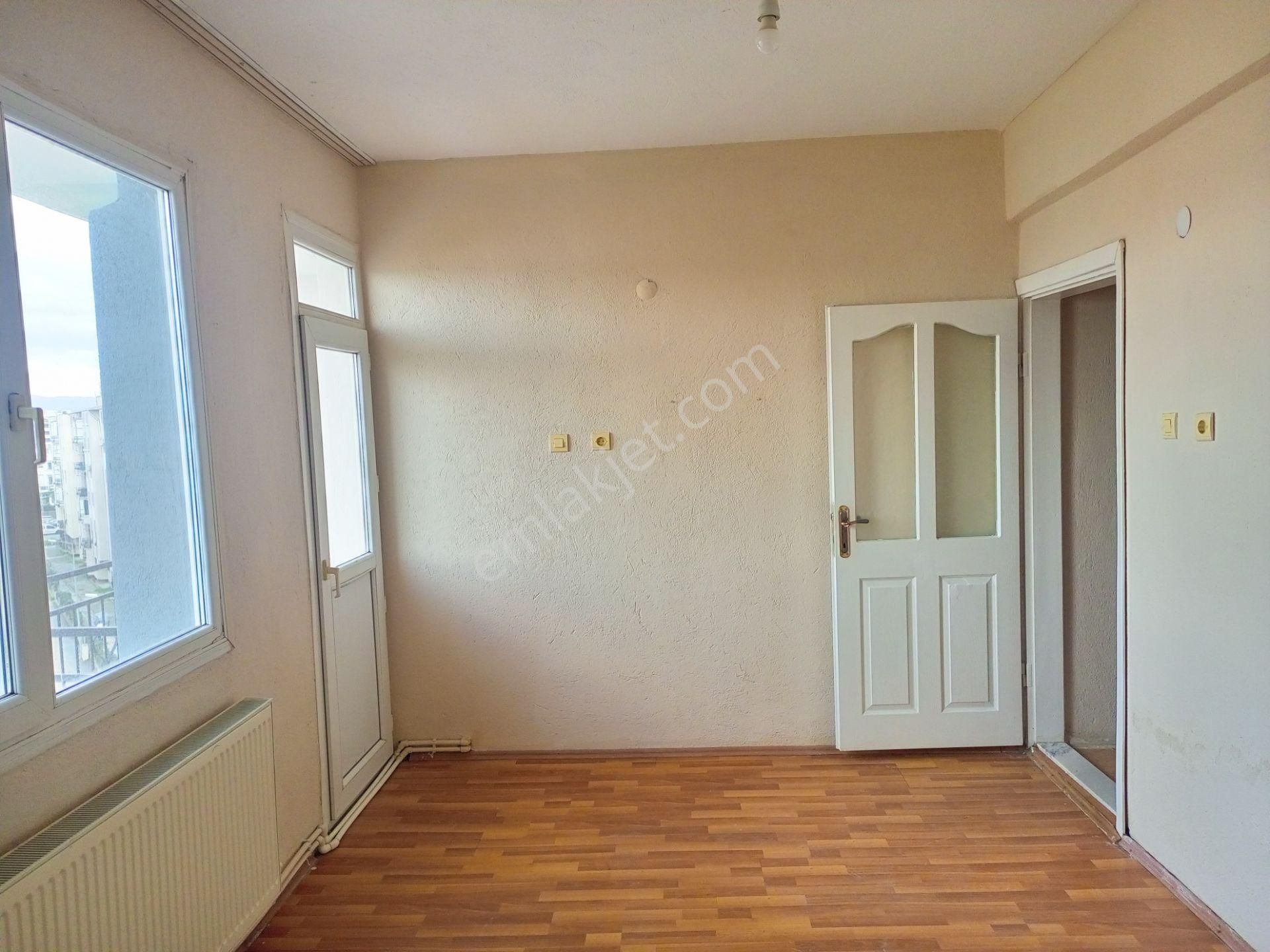Torbalı Emlak'tan Muratbey Mah. Yaprak Konutlarında 145m2 3+1 D.gazlı Dairemiz Kiralıktır. - Görsel 12