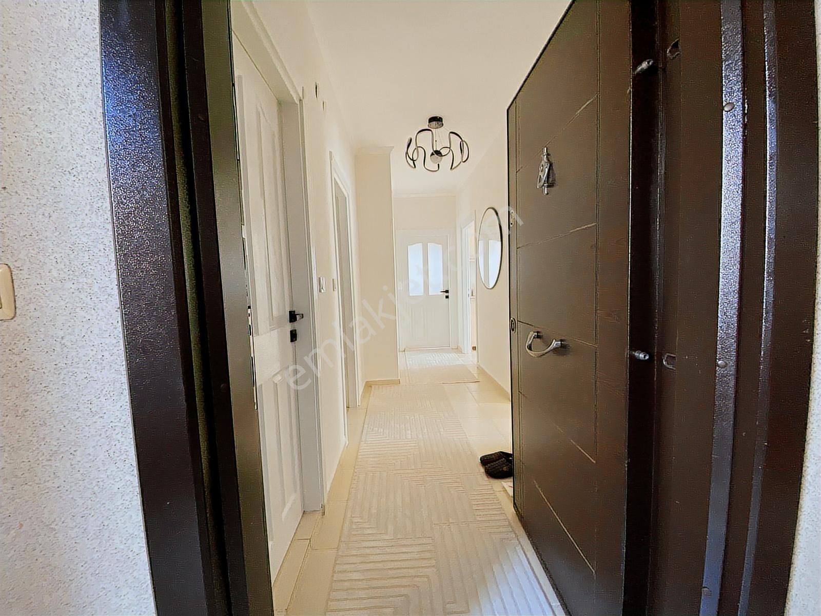 Merkezi Konumda 2+1 İçi Yenilenmiş Satılık Daire - Görsel 4