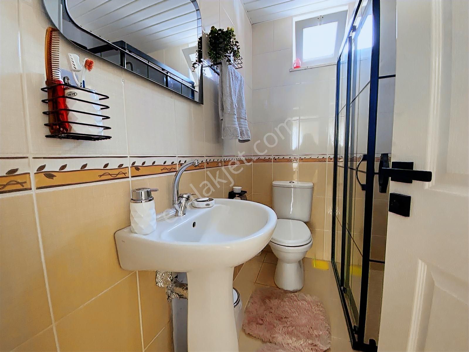 Merkezi Konumda 2+1 İçi Yenilenmiş Satılık Daire - Görsel 16