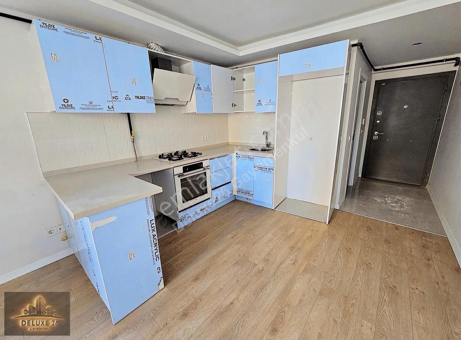 Deluxe 26 'dan Tam Merkezde Sıfır Binada 1+1 Yüksek Giriş Daire