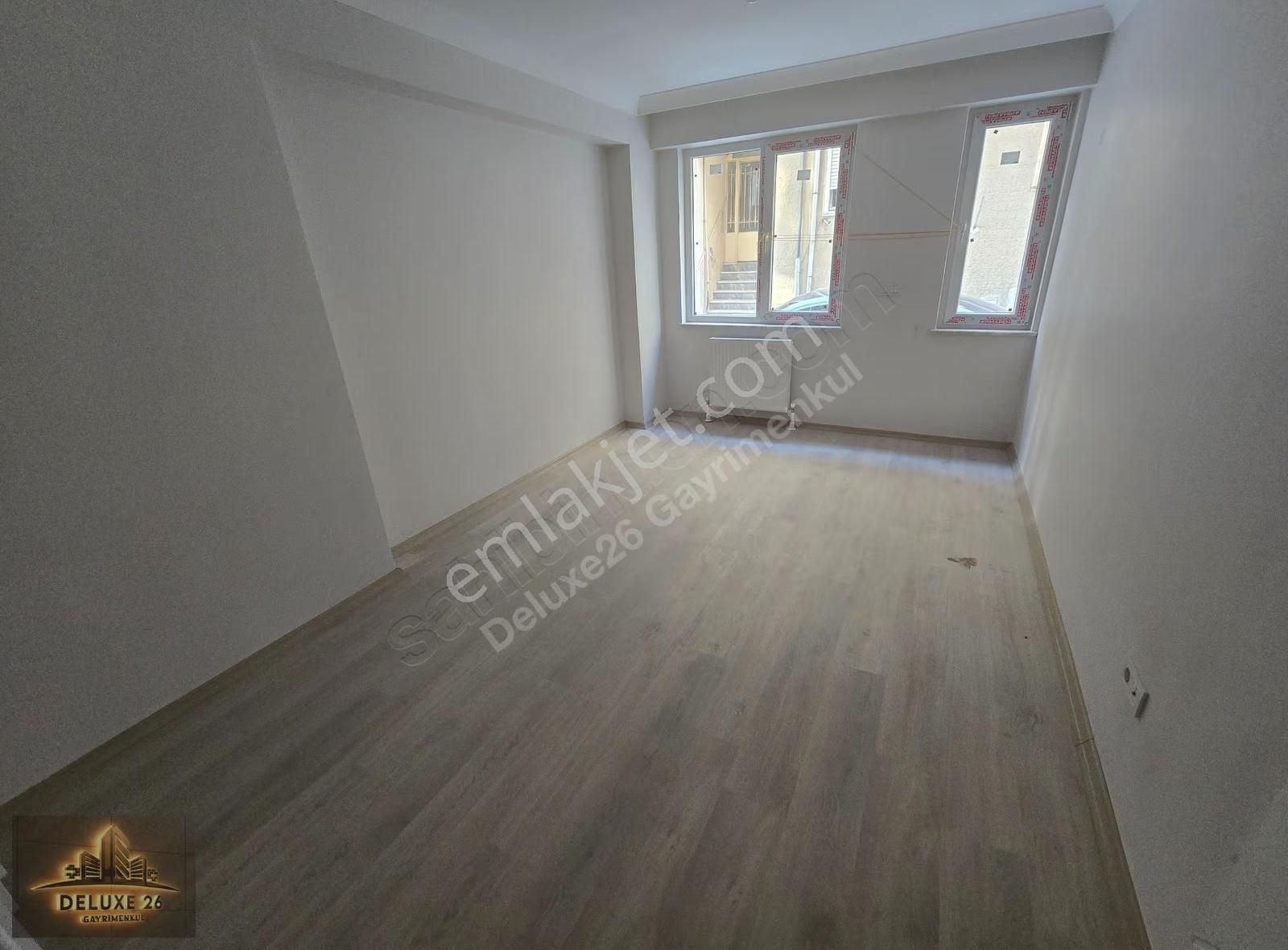 Deluxe 26 'dan Sıfır Binada İskeleye 5 Dk 2+1 75 M2 Fırsat Daire - Görsel 9